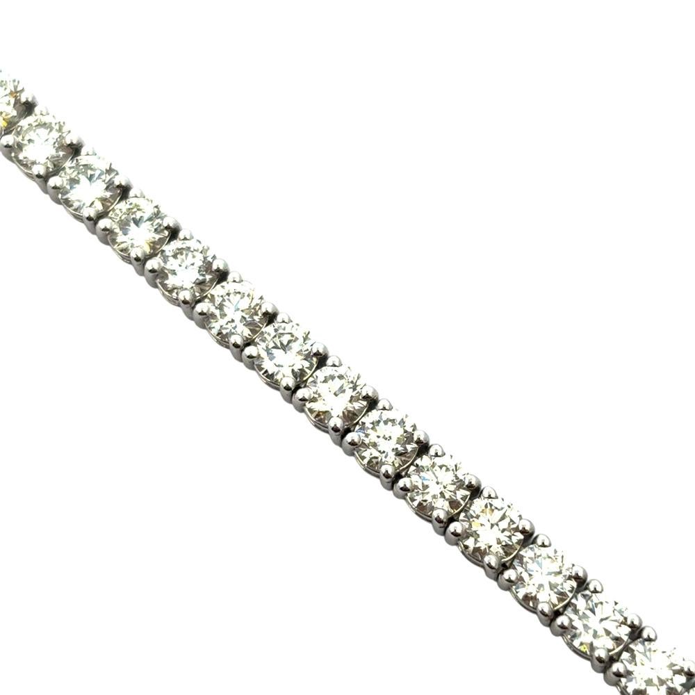14k White Gold 9.45ctw Natural Diamond Tennis Bracelet im Angebot 5