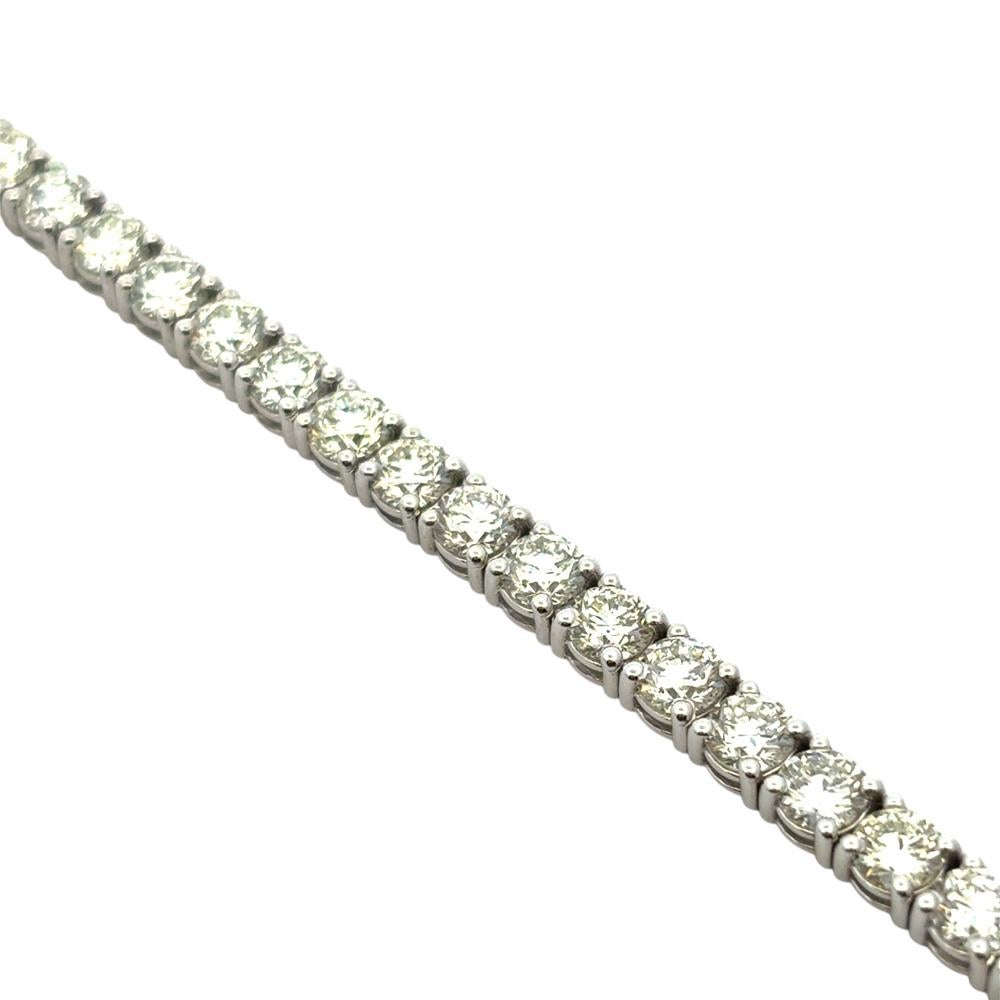 14k White Gold 9.45ctw Natural Diamond Tennis Bracelet im Angebot 6