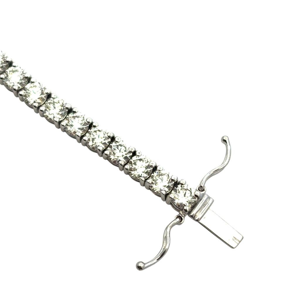 14k White Gold 9.45ctw Natural Diamond Tennis Bracelet im Angebot 3