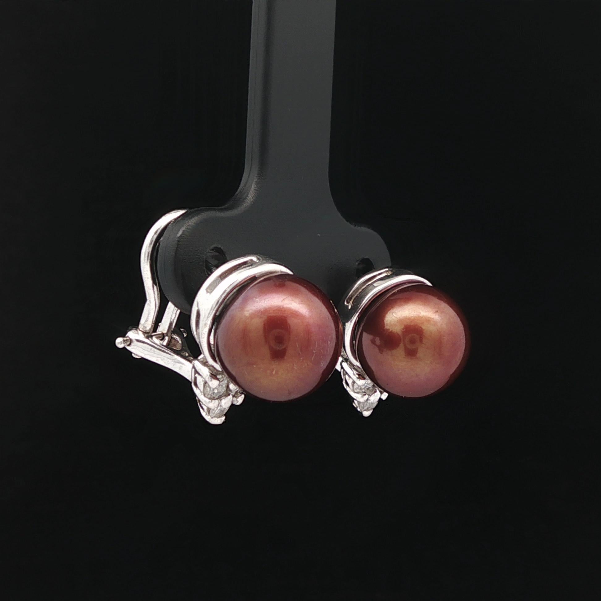 Pendientes Elegantes de Oro Blanco de 14k Perla Marrón Chocolate de 9 mm con Diamante en Bueno estado para la venta en Montclair, NJ