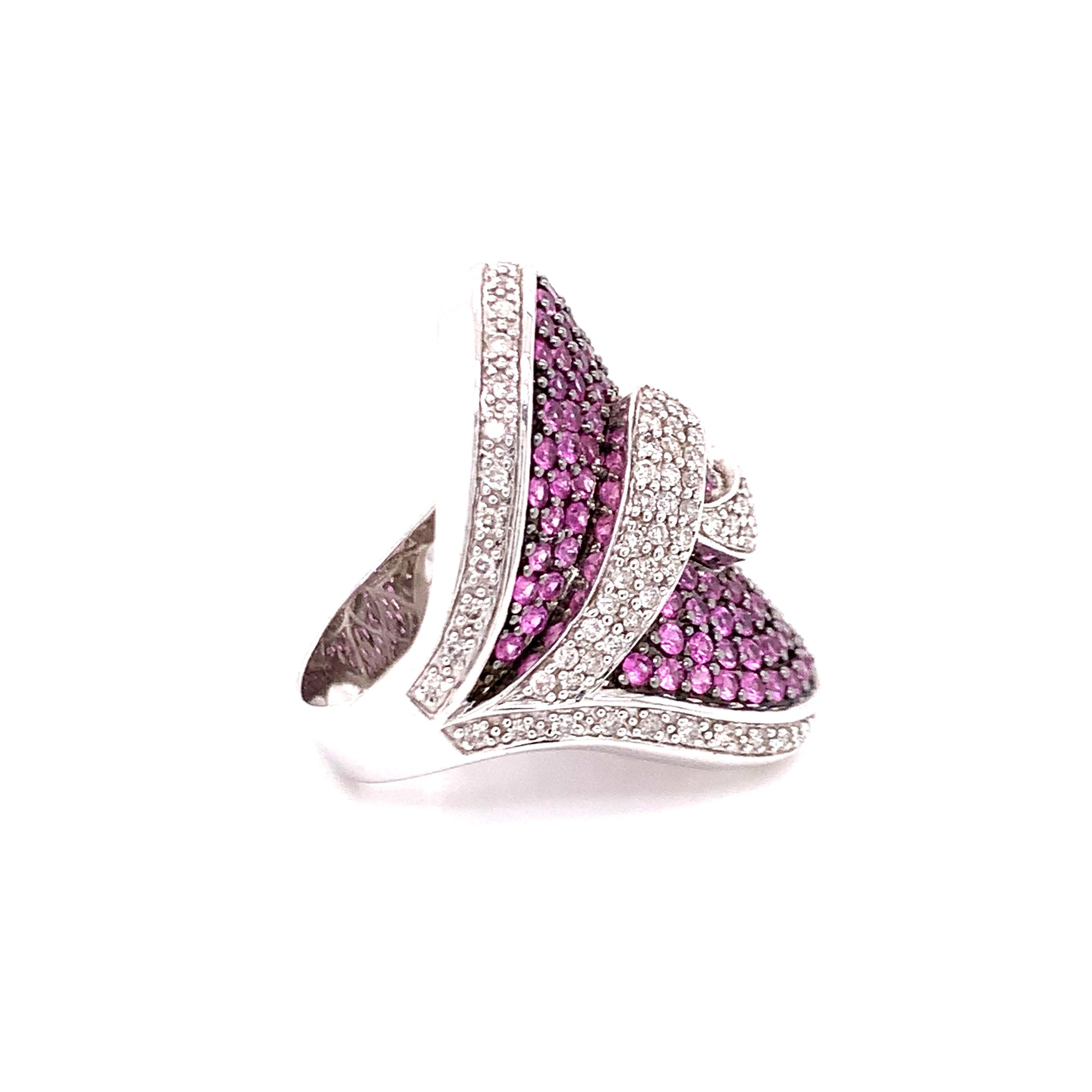 Round Cut 14 Karat White Gold Amethyst Diamond Cluster Ring For Sale