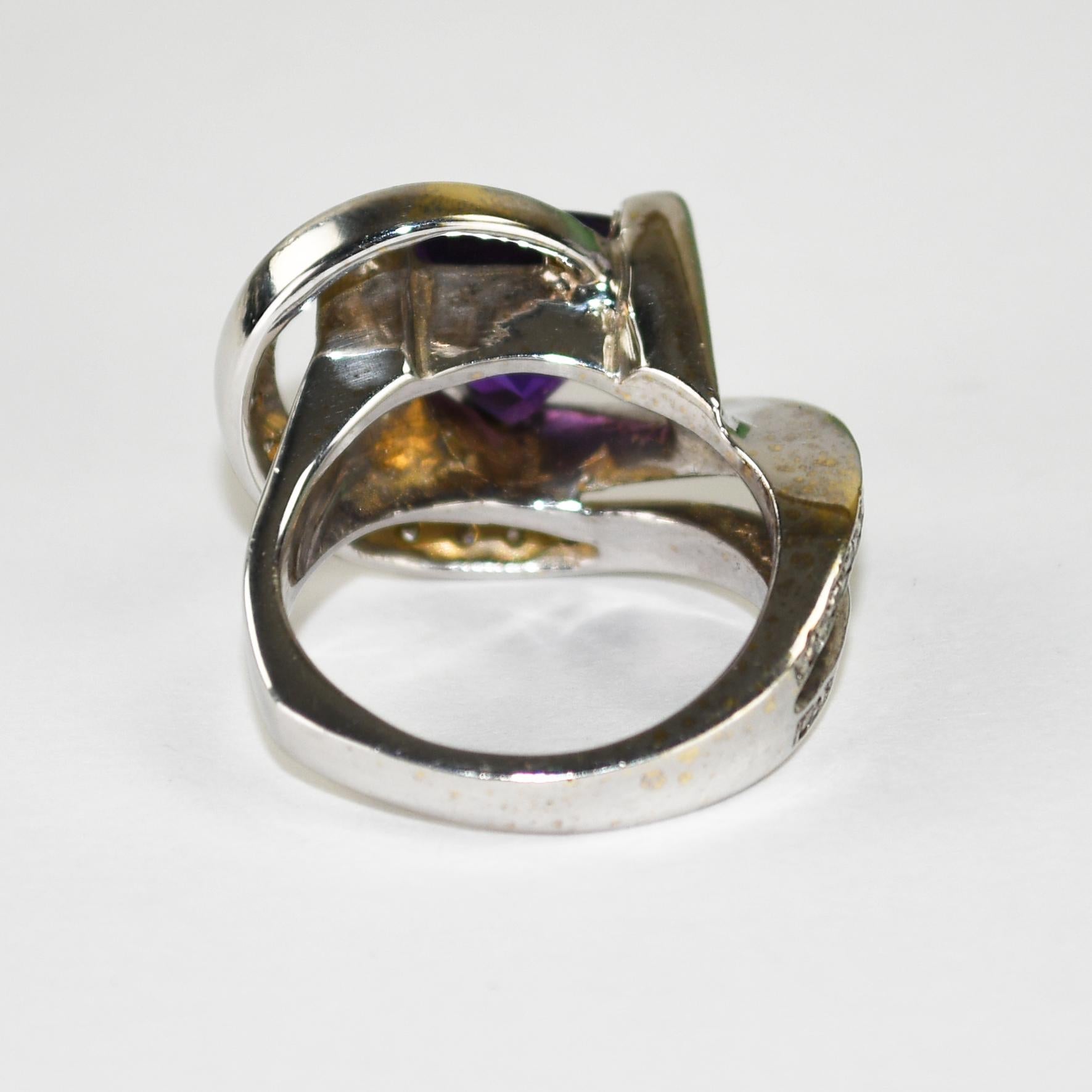Anello Cocktail con Ametista e Diamante in oro bianco 14K 14,3g In condizioni ottime in vendita a Laguna Beach, CA