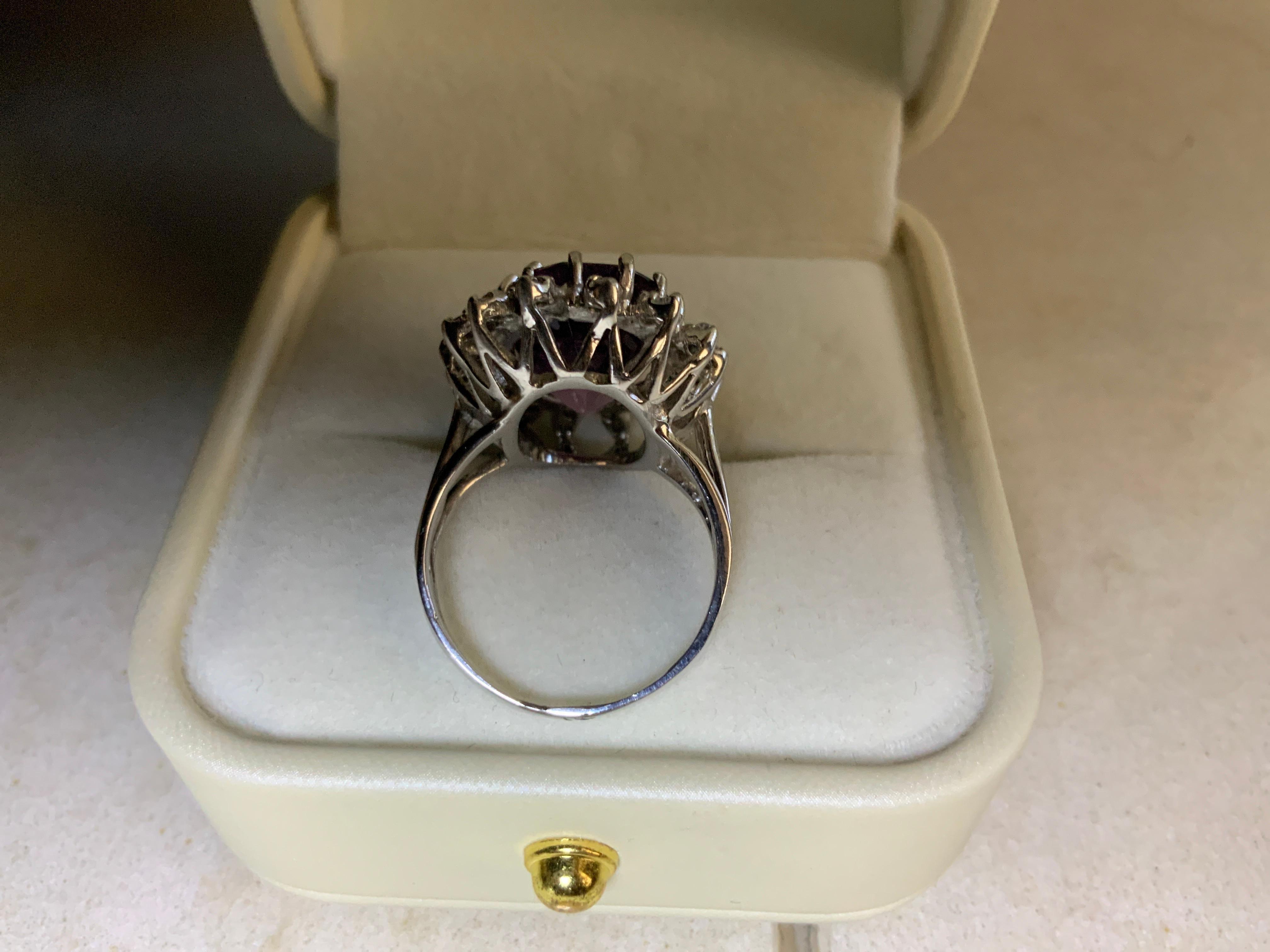 Georgien Bague en or blanc 14K avec améthyste et diamant en vente