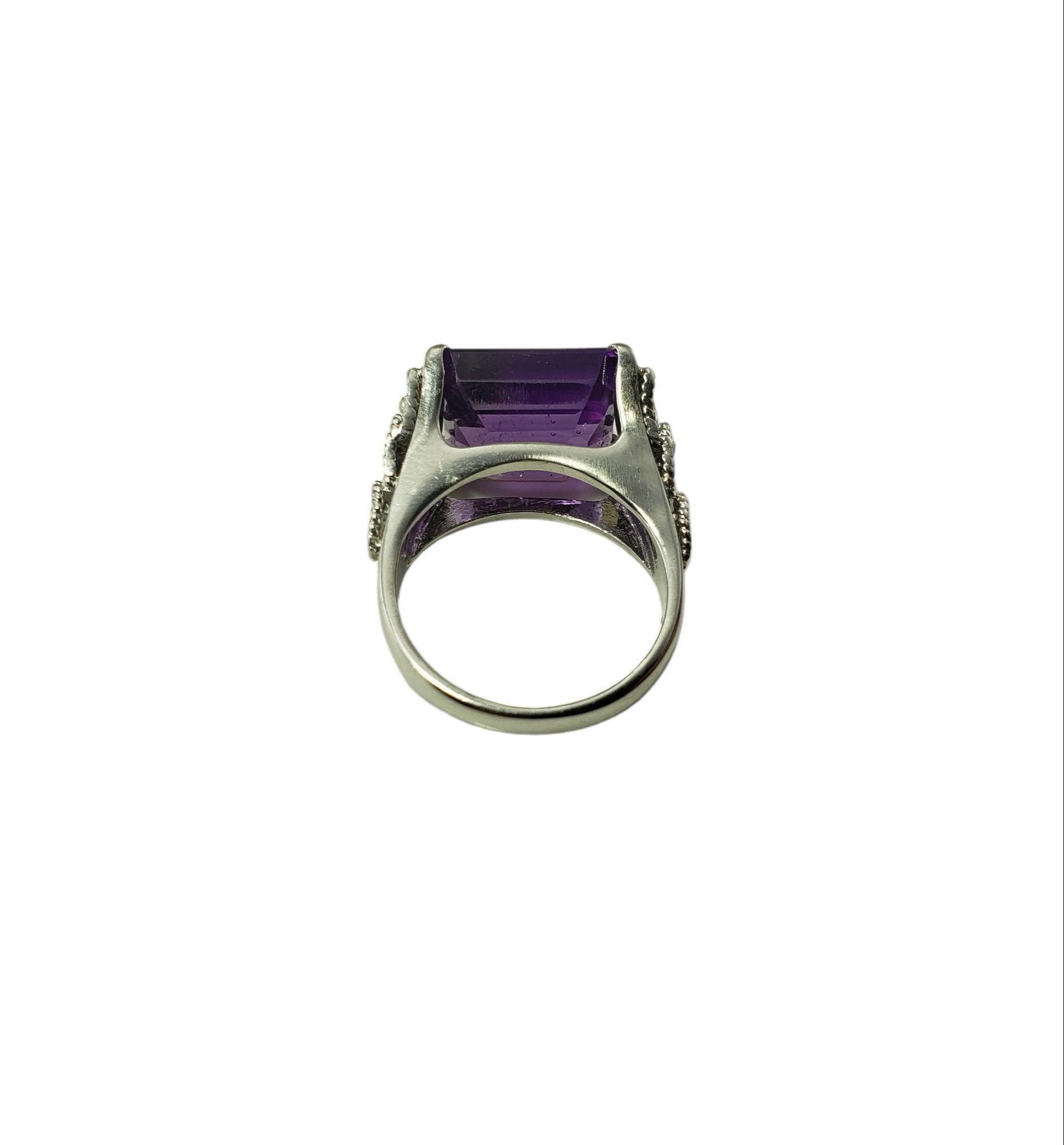 14K White Gold Amethyst Ring Size 6.75 #15459 In Good Condition For Sale In Washington Depot, CT