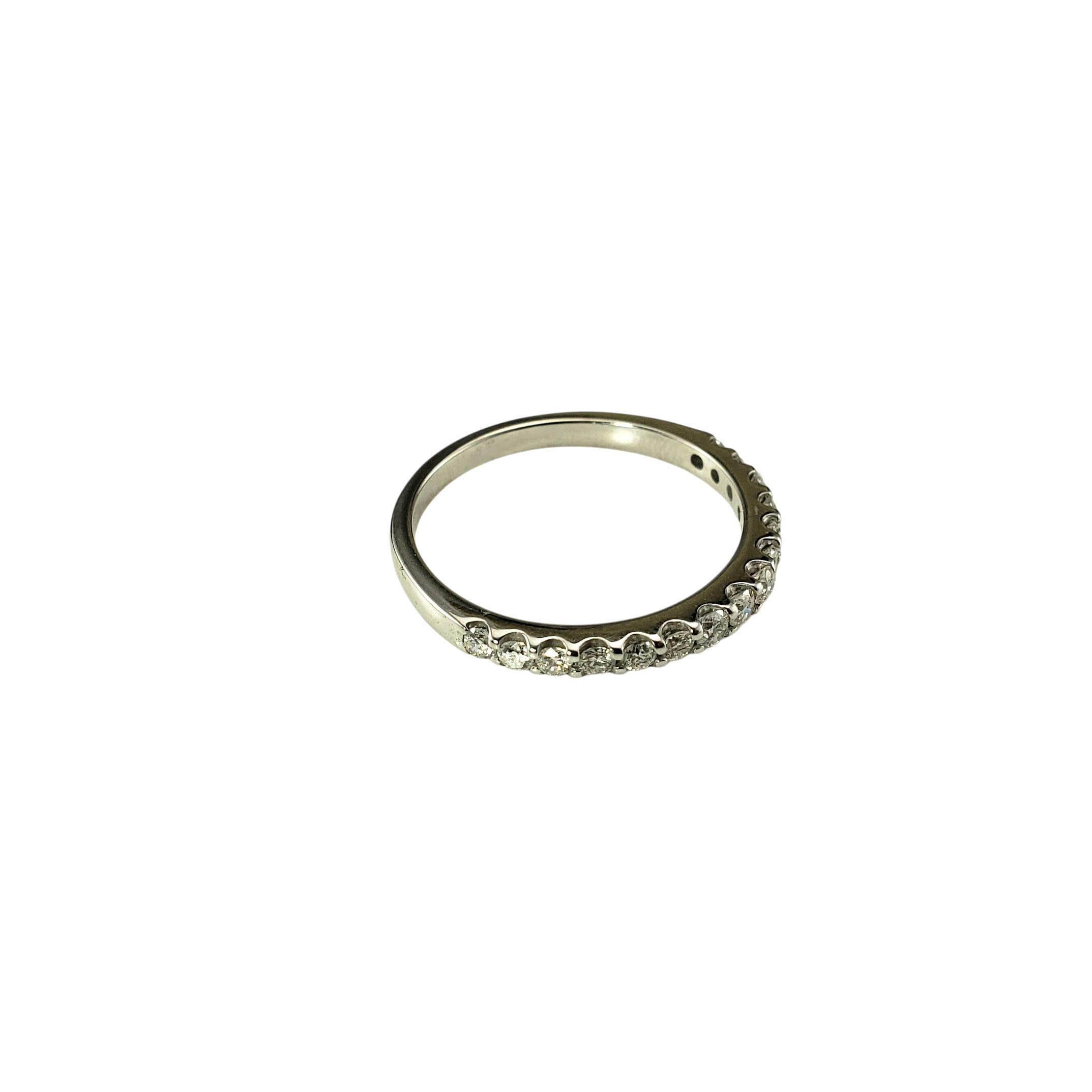 Bague en or blanc 14K et diamant Taille 5.25 #23306 Bon état - En vente à Washington Depot, CT