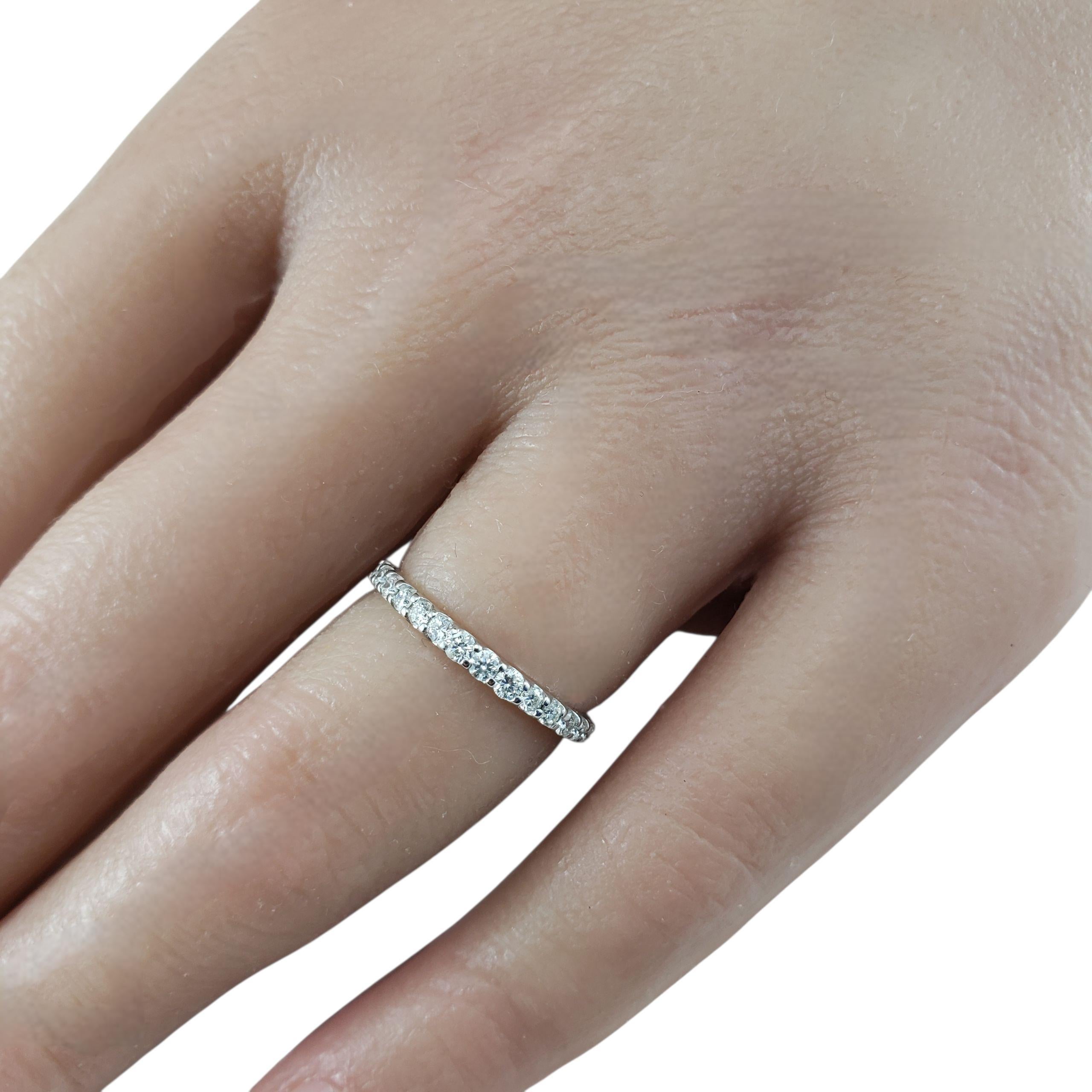 Bague en or blanc 14K et diamant Taille 5.25 #23306 en vente 3