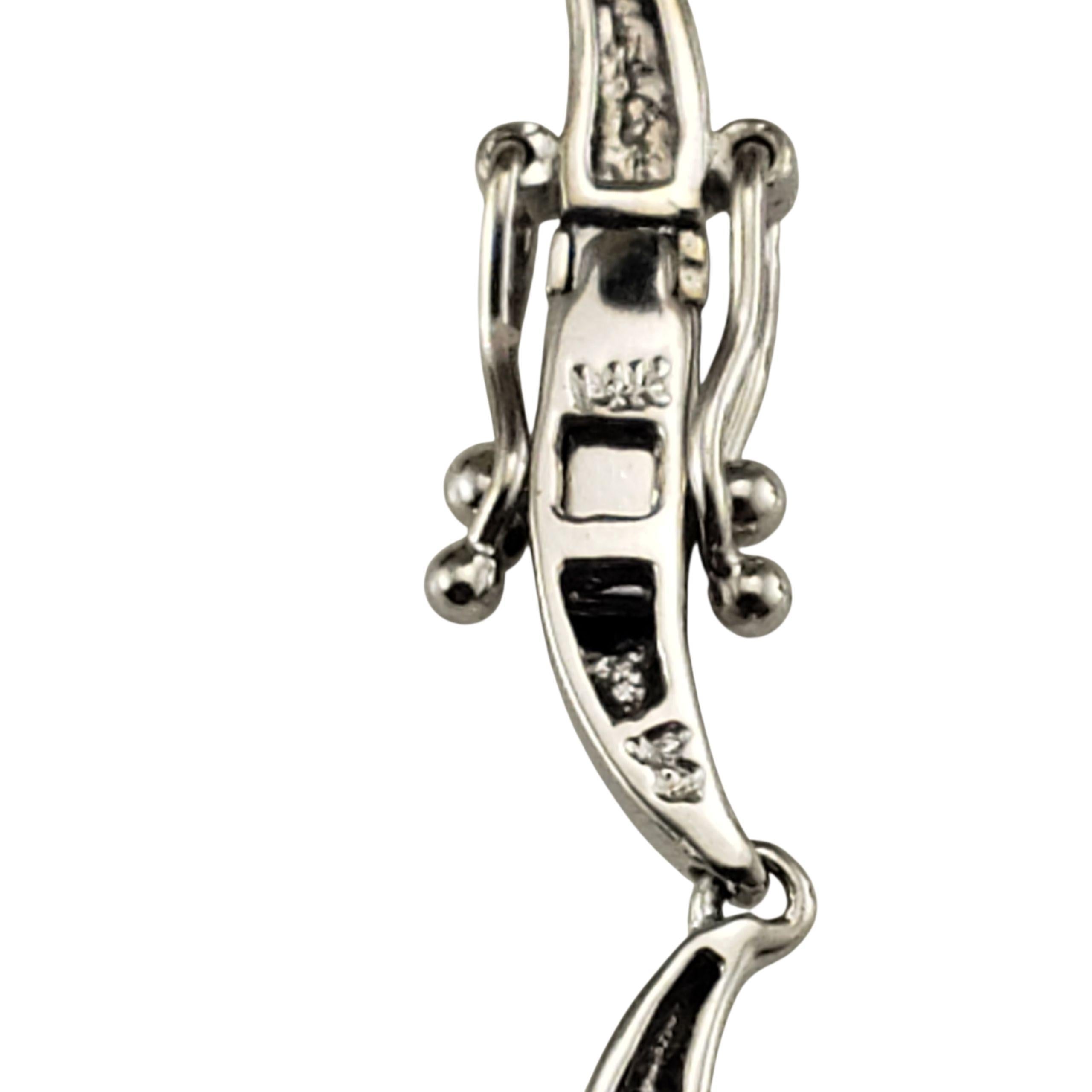 Collier en or blanc 14K et diamants #23297 Bon état - En vente à Washington Depot, CT