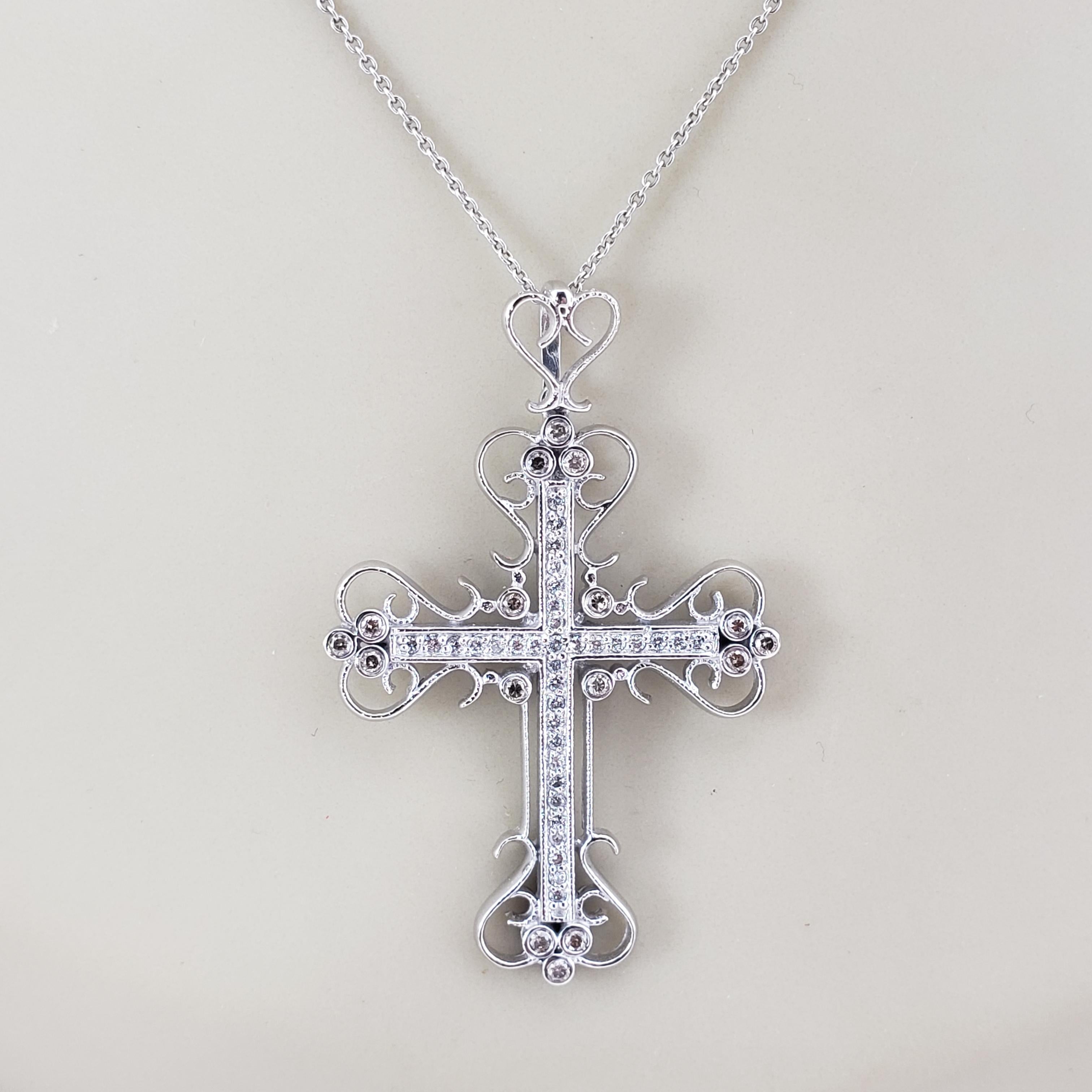 Ciondolo a croce in filigrana in oro bianco 14K e diamanti #22773 in vendita 3