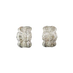 Boucles d'oreilles en or blanc 14K et diamant J Hoop Omega Back #23326