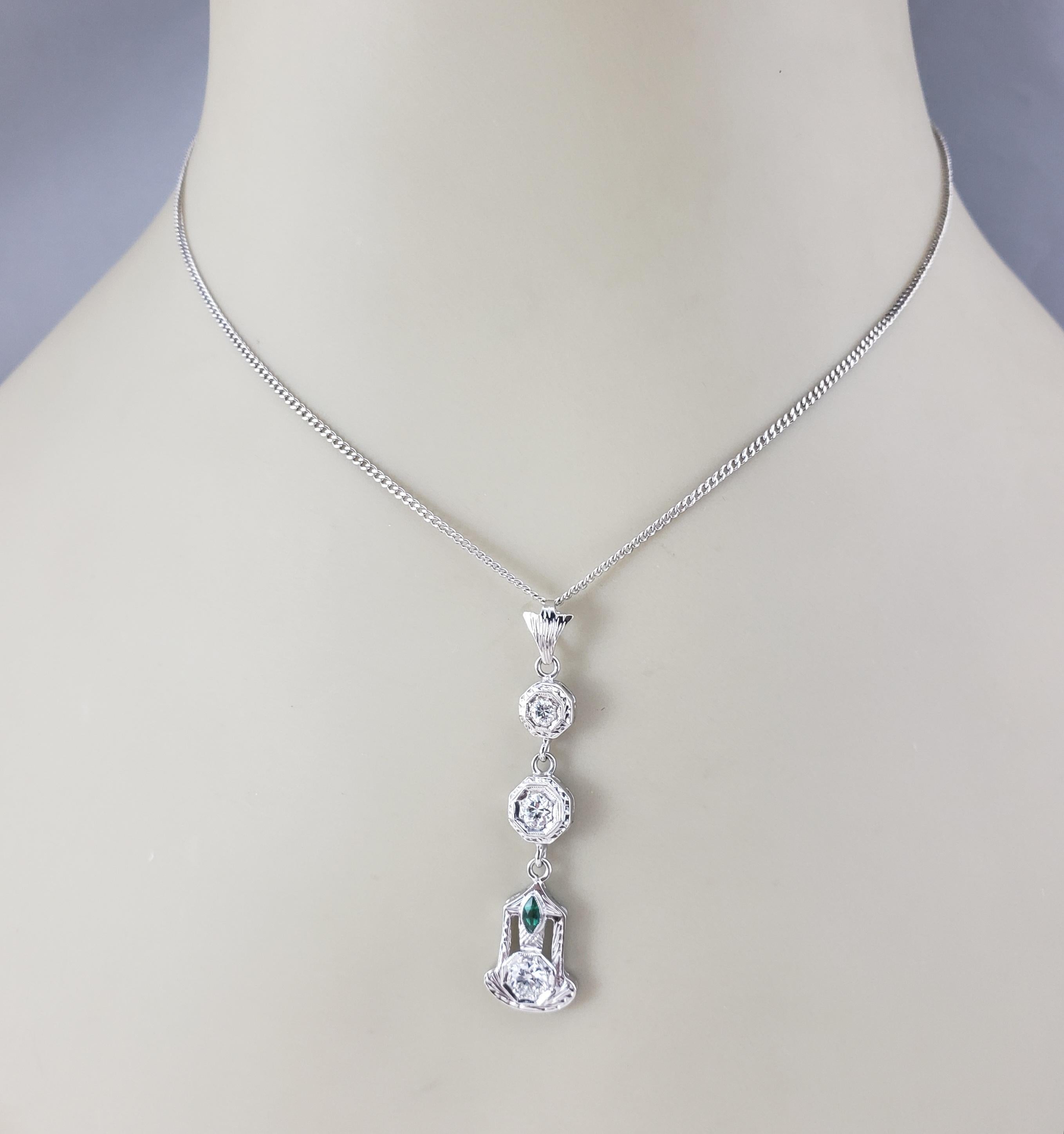 Donna 14K White Gold and Diamond Pendant Necklace #22218 in vendita