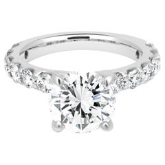 Anillo de compromiso de oro blanco de 14k y diamante redondo talla brillante certificado por el GIA