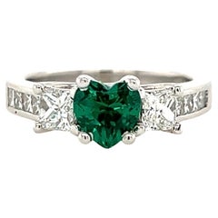 14k White Gold and Heart Shaped Emerald and Diamond Ring