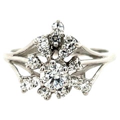 Anillo de Oro Blanco de 14k y Racimo de Diamantes Brillantes Redondos