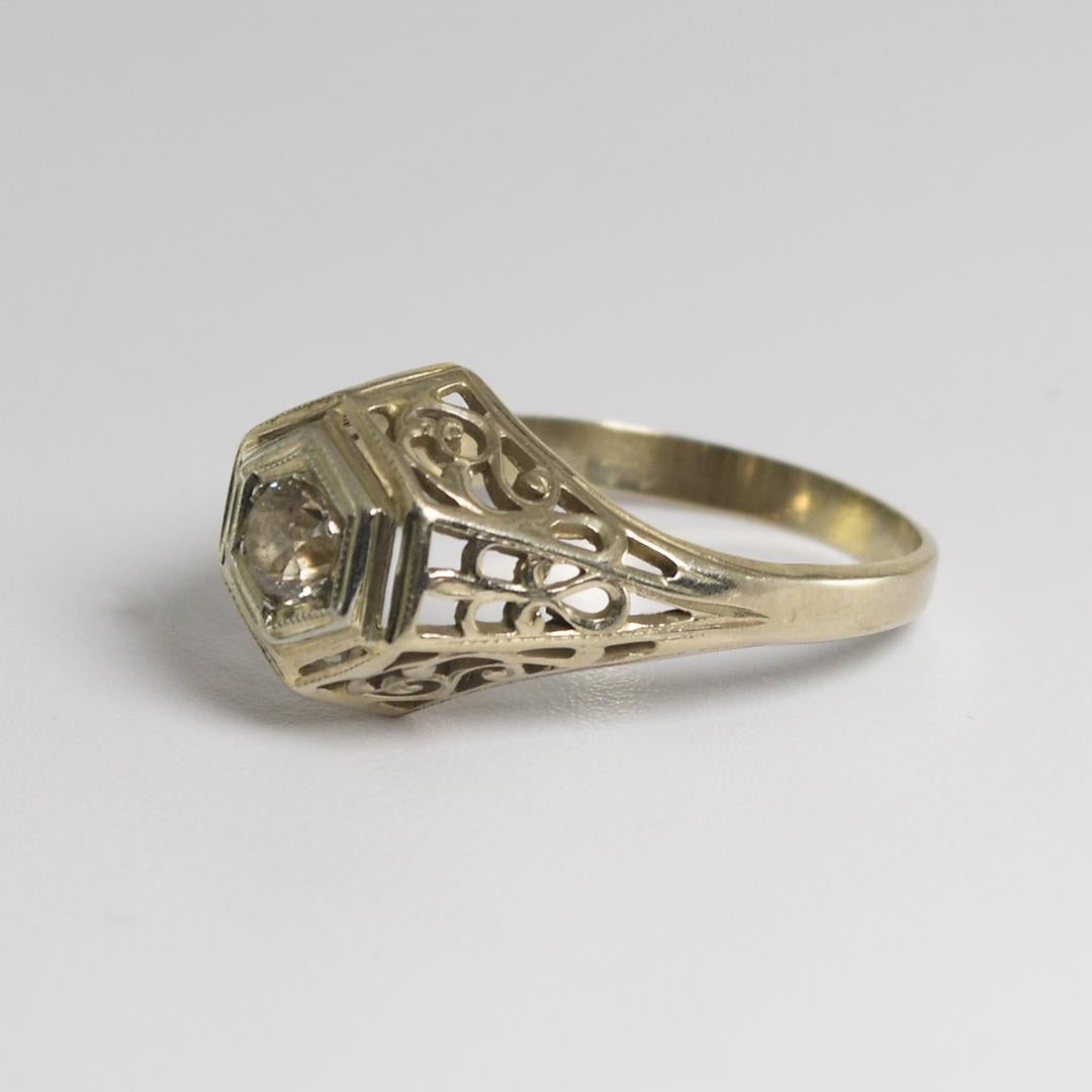 14K White Gold Antique Diamond Ring 0.20ct For Sale 1