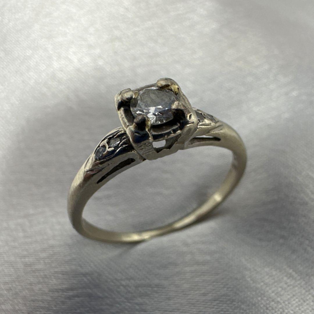 Victorian 14K White Gold 19th century Antique Ring with Diamond for Women Size: 7.25 For Sale