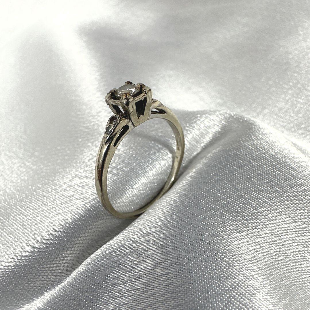 14K White Gold 19th century Antique Ring with Diamond for Women Size: 7.25 For Sale 1