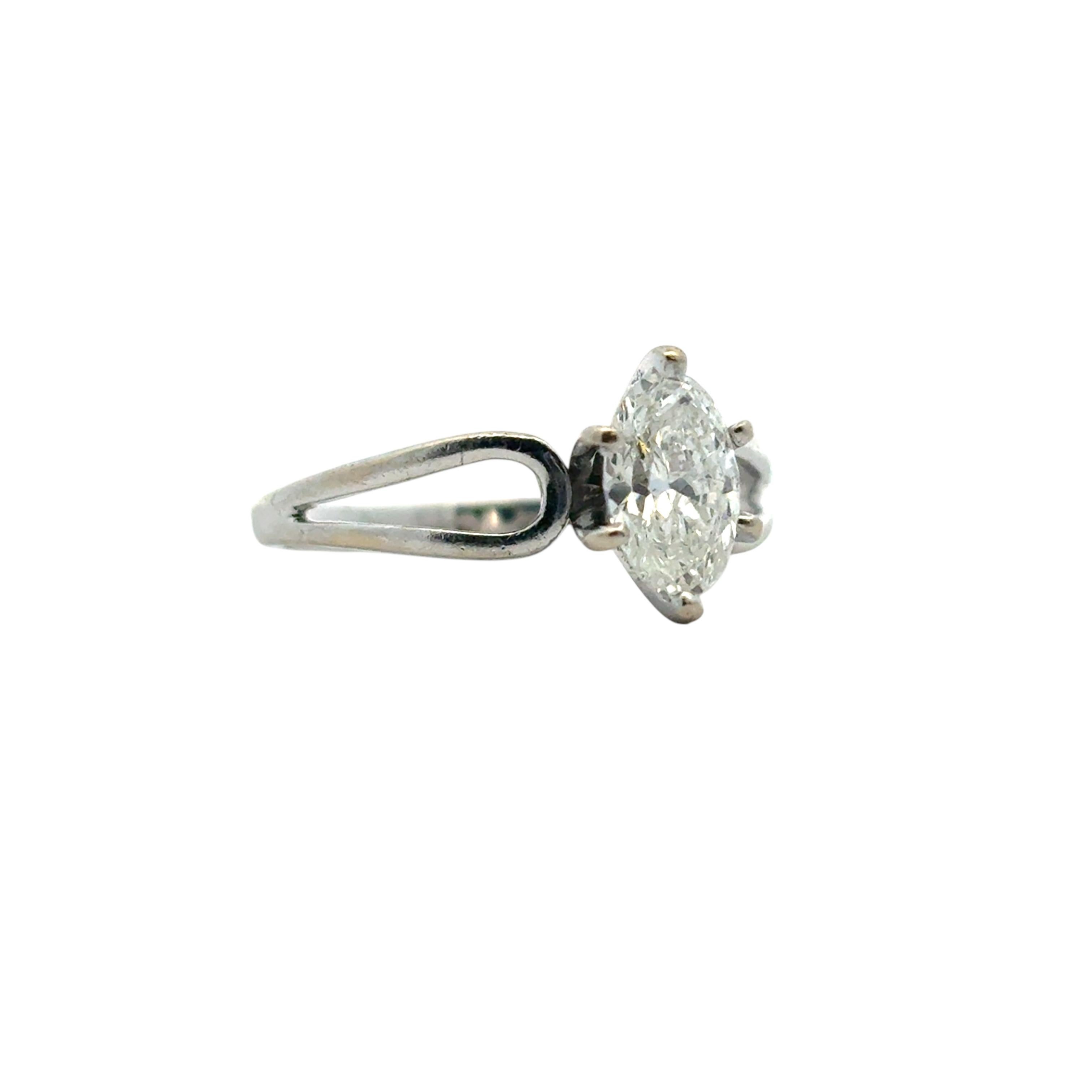 Taglio marquise 14k White Gold approx. 0.75 ct Natural Marquise Diamond Ring in vendita