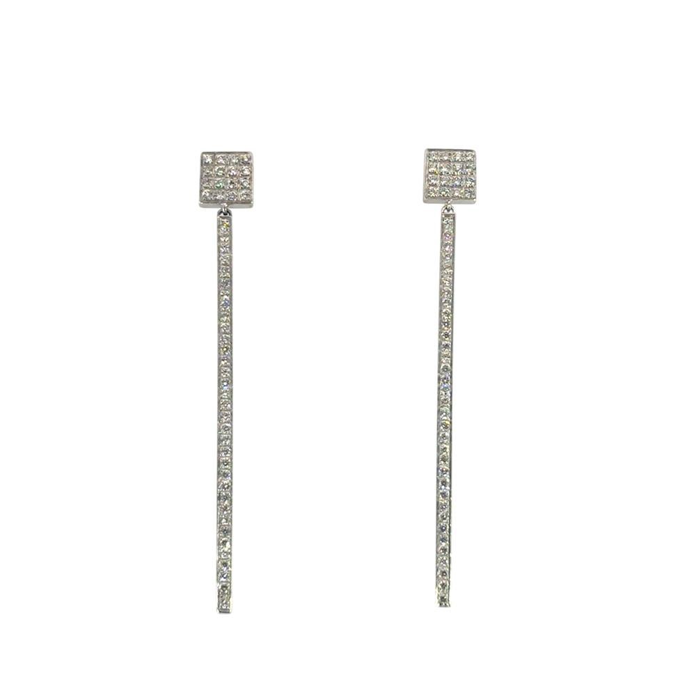 Taglio rotondo Orecchini pendenti in oro bianco 14k con diamanti tondi brillanti naturali di circa 0,85ctw in vendita