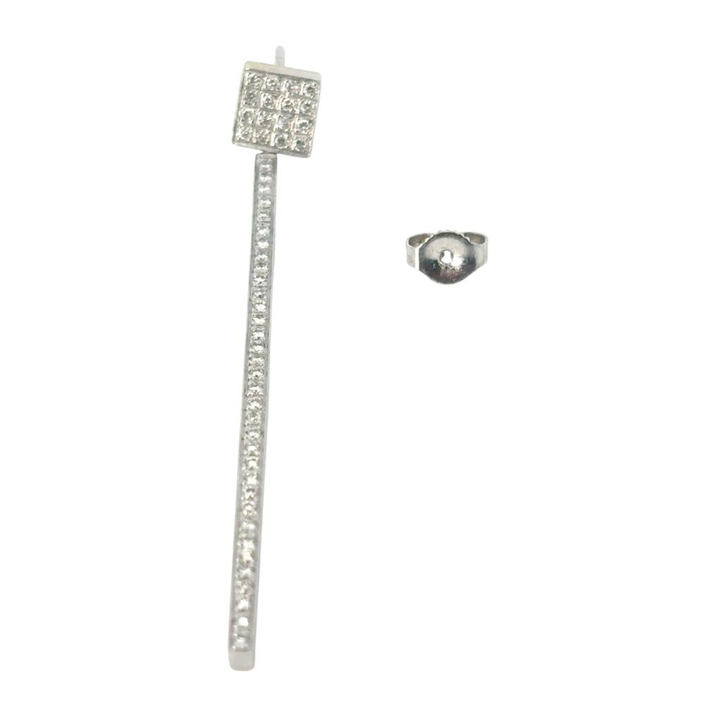 Orecchini pendenti in oro bianco 14k con diamanti tondi brillanti naturali di circa 0,85ctw in vendita 1