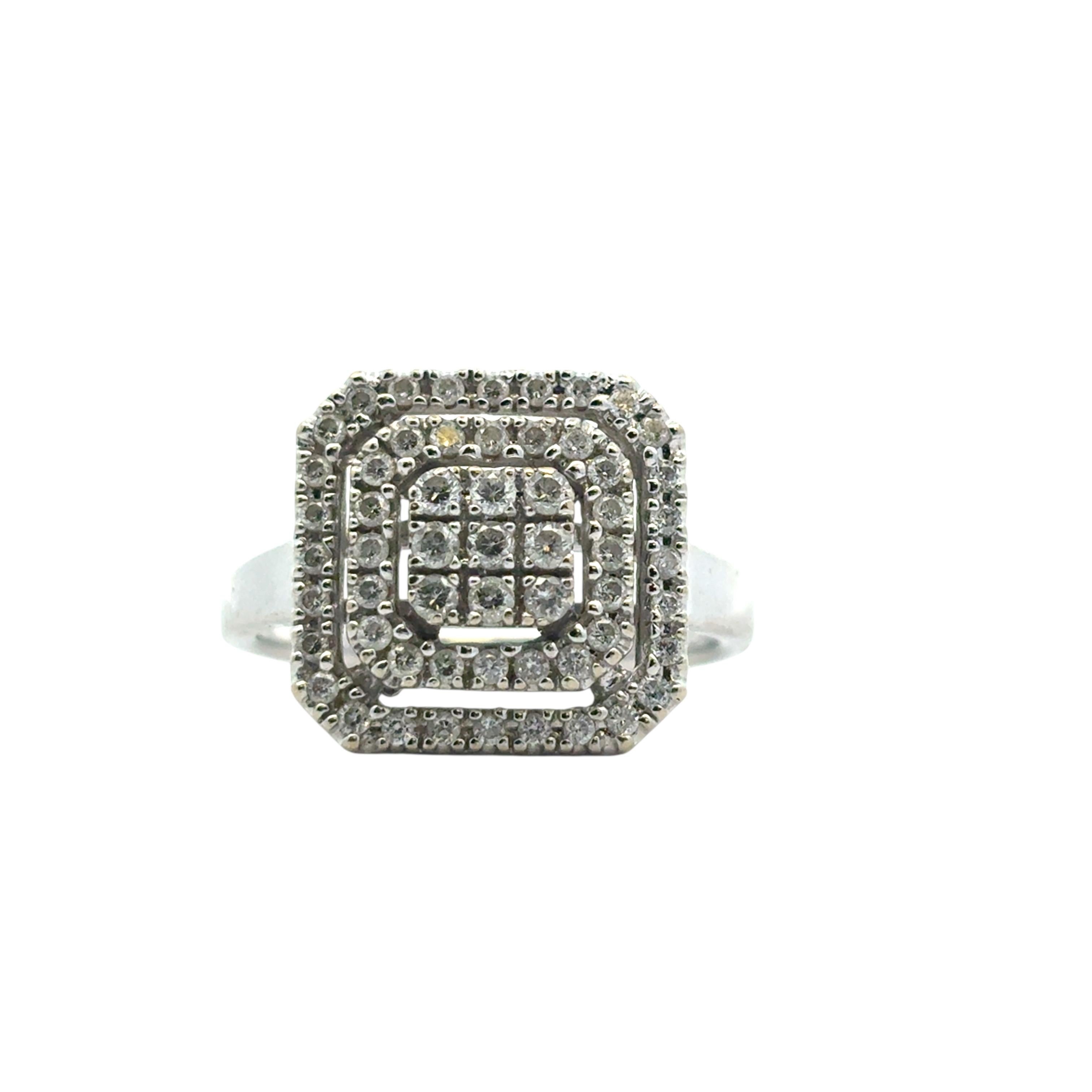 14k White Gold approx. 1.7ctw Round Pave Diamond Square Ring en vente 4