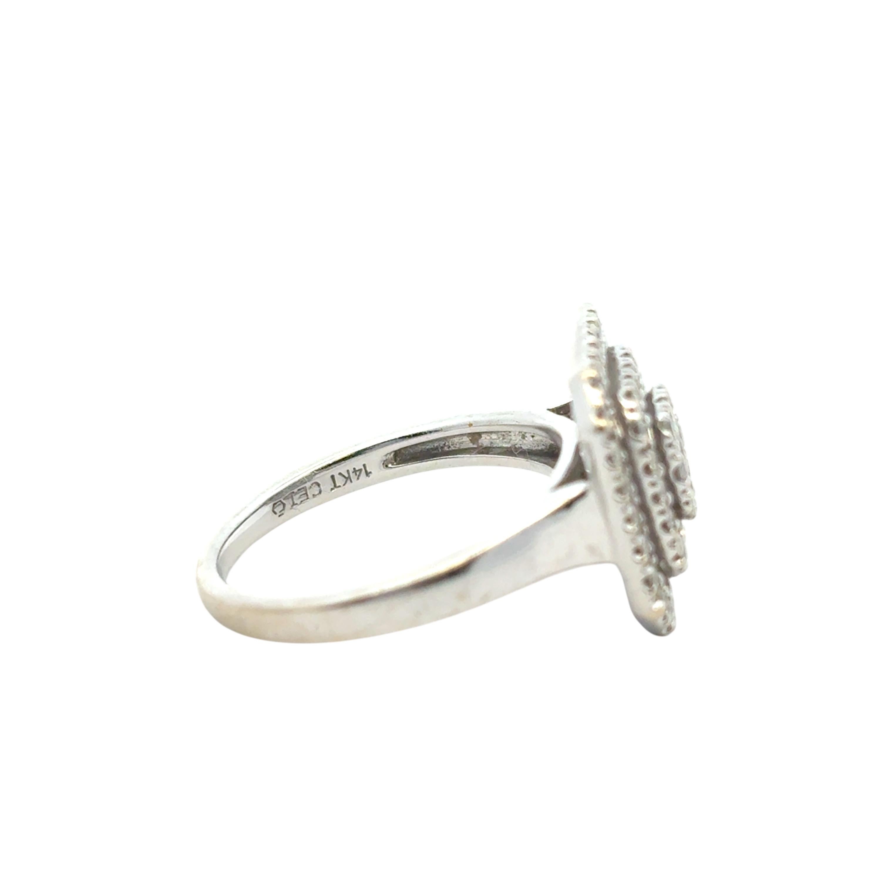 14k White Gold approx. 1.7ctw Round Pave Diamond Square Ring en vente 7