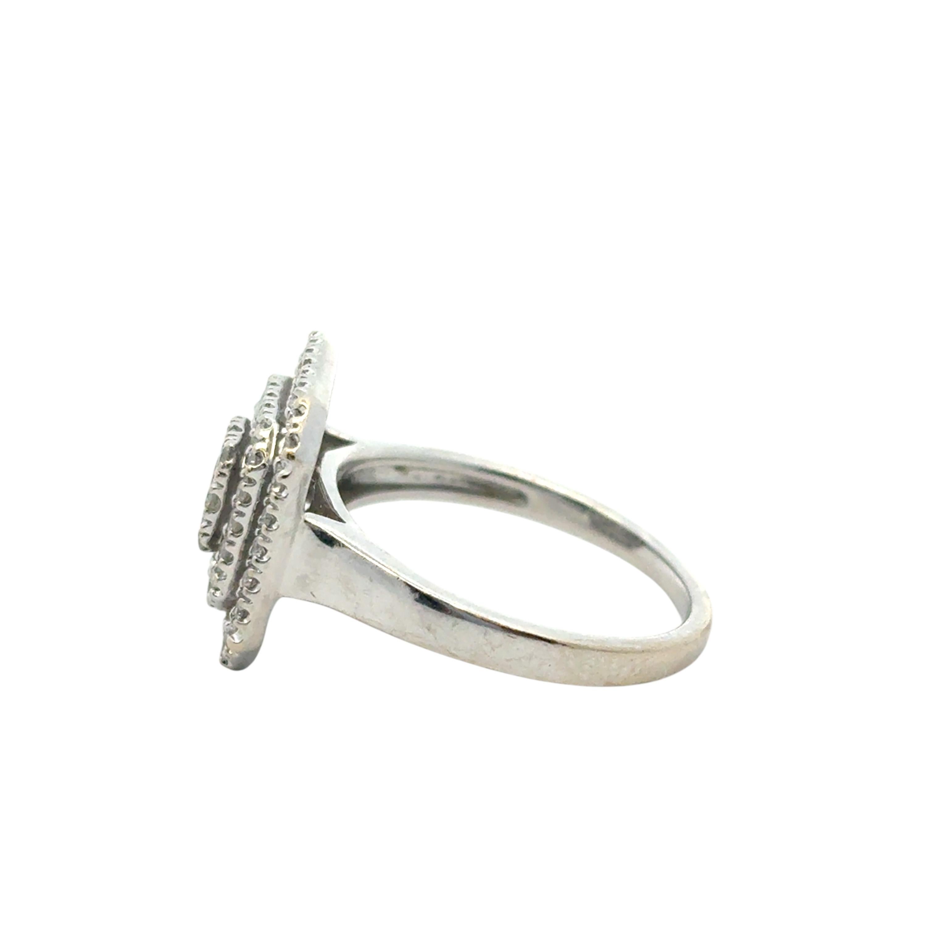 14k White Gold approx. 1.7ctw Round Pave Diamond Square Ring en vente 9