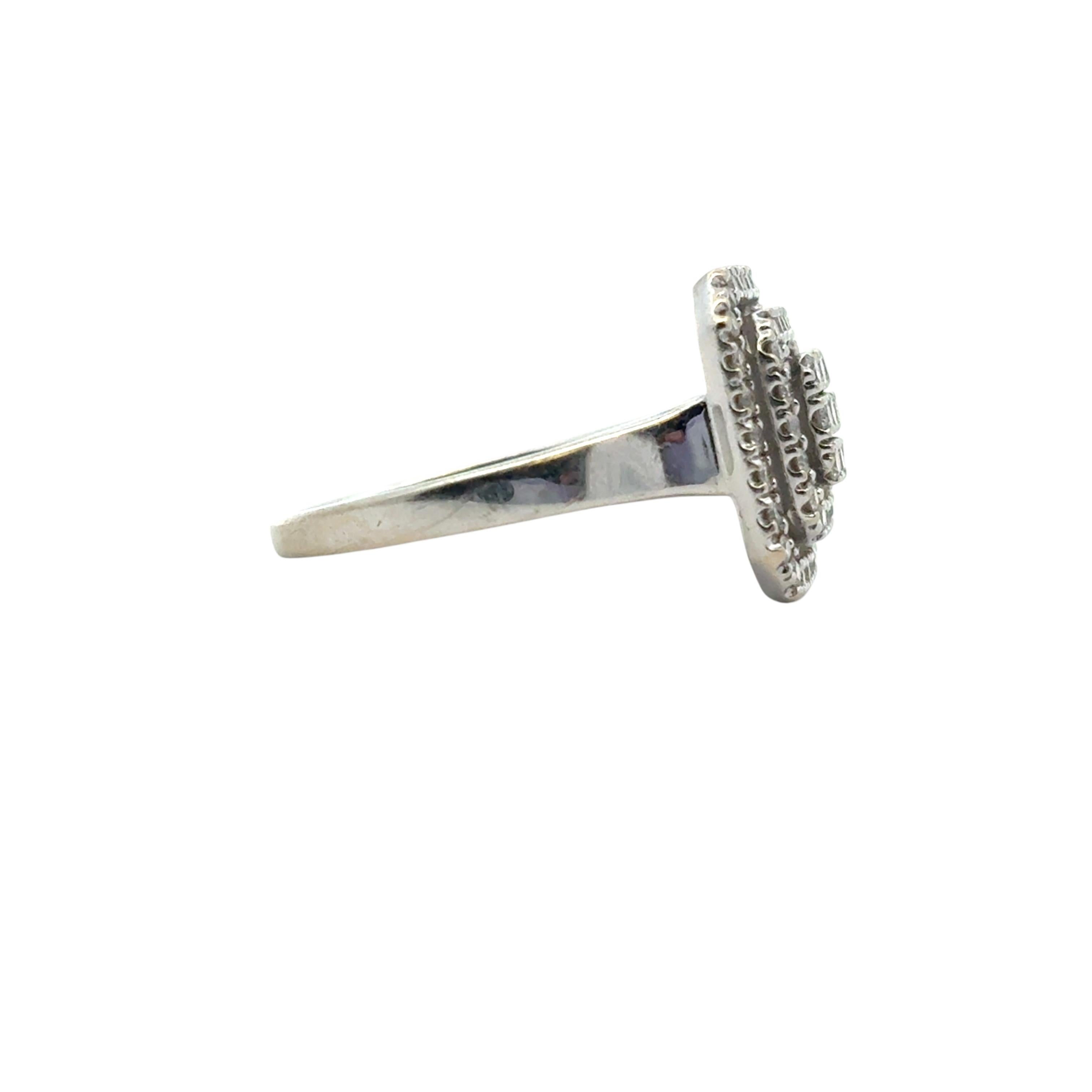 14k White Gold approx. 1.7ctw Round Pave Diamond Square Ring Excellent état - En vente à Boca Raton, FL