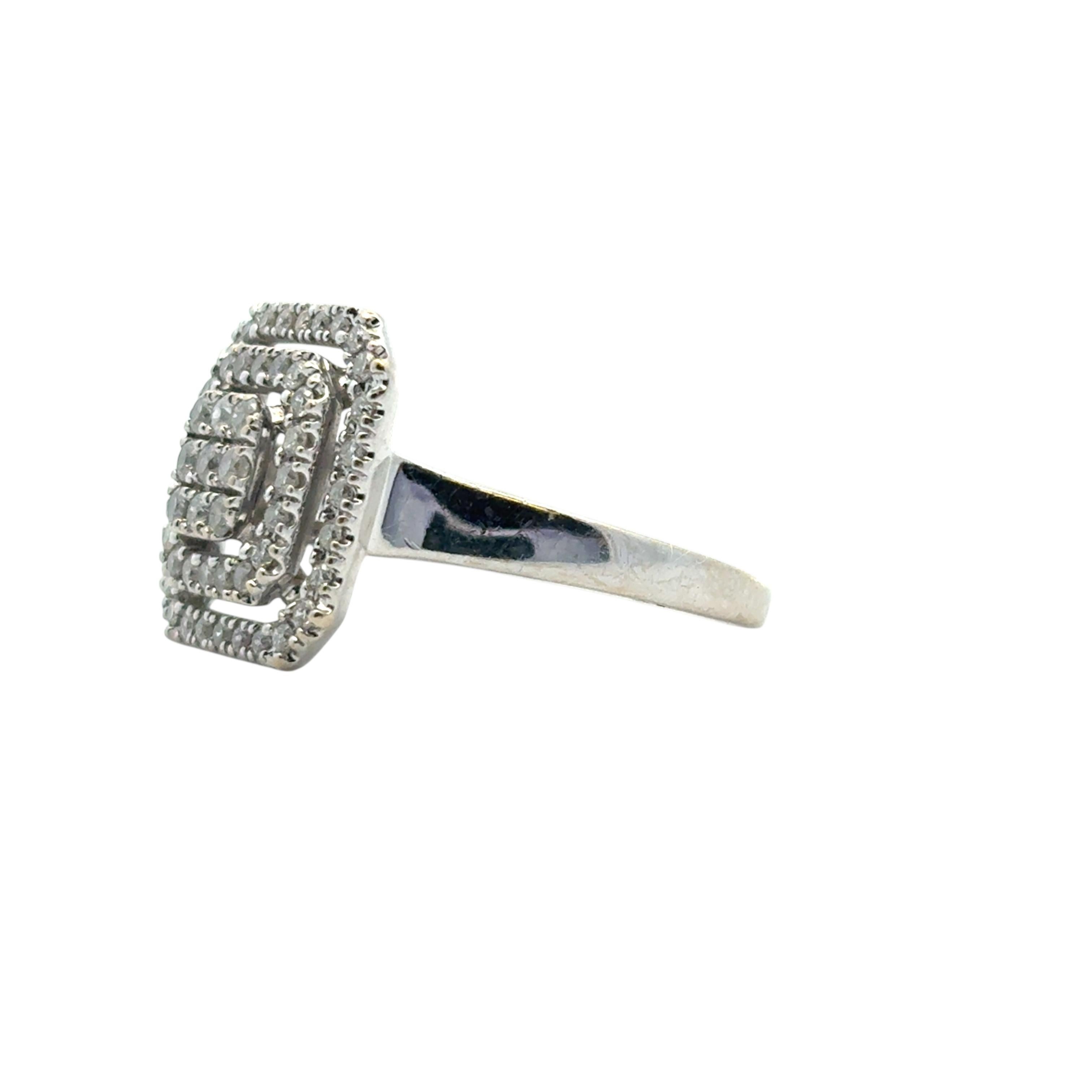 14k White Gold approx. 1.7ctw Round Pave Diamond Square Ring en vente 2