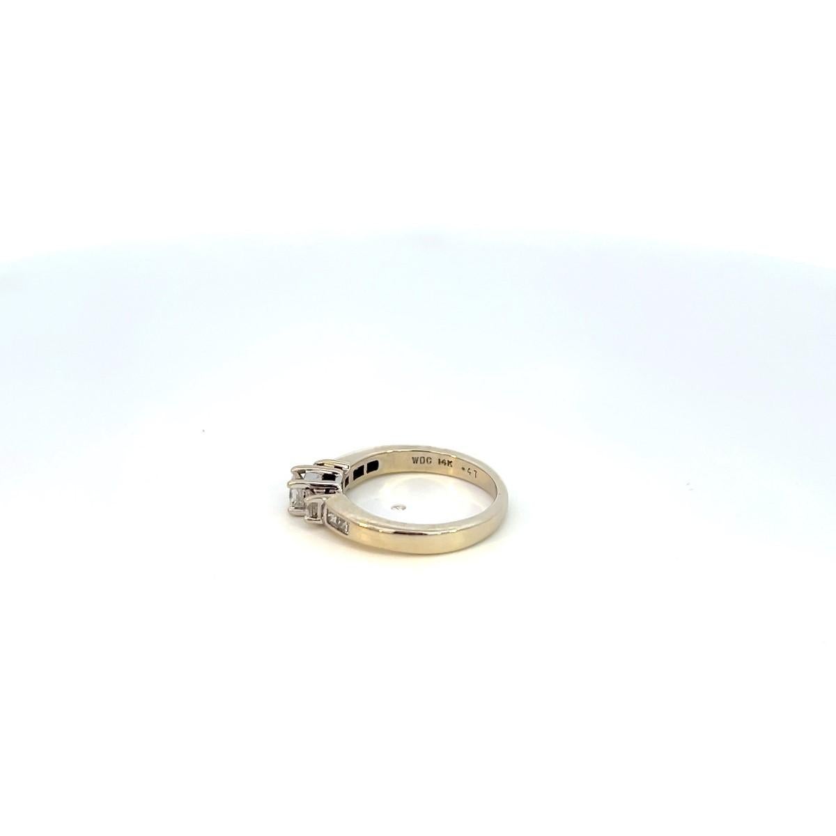 14K White Gold apx 1/2 ctw princess Diamond Engagement Ring SZ 4.75 For Sale 2