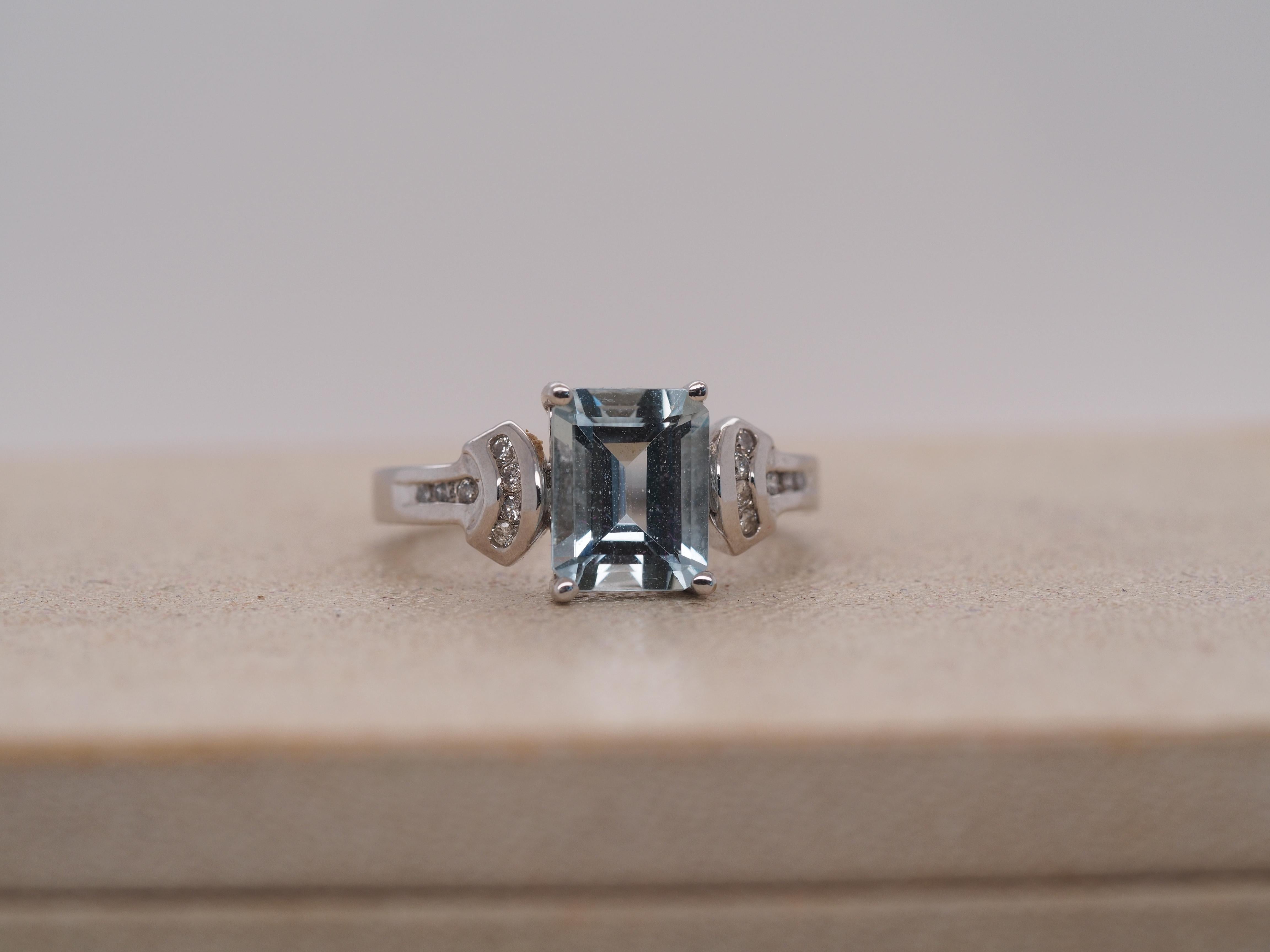 Year: 2000s
Item Details:
Ring Size: 7
Metal Type: 14k White Gold [Hallmarked, and Tested]
Weight: 4.2grams
Band Width: 2.3mm
Condition: Excellent
