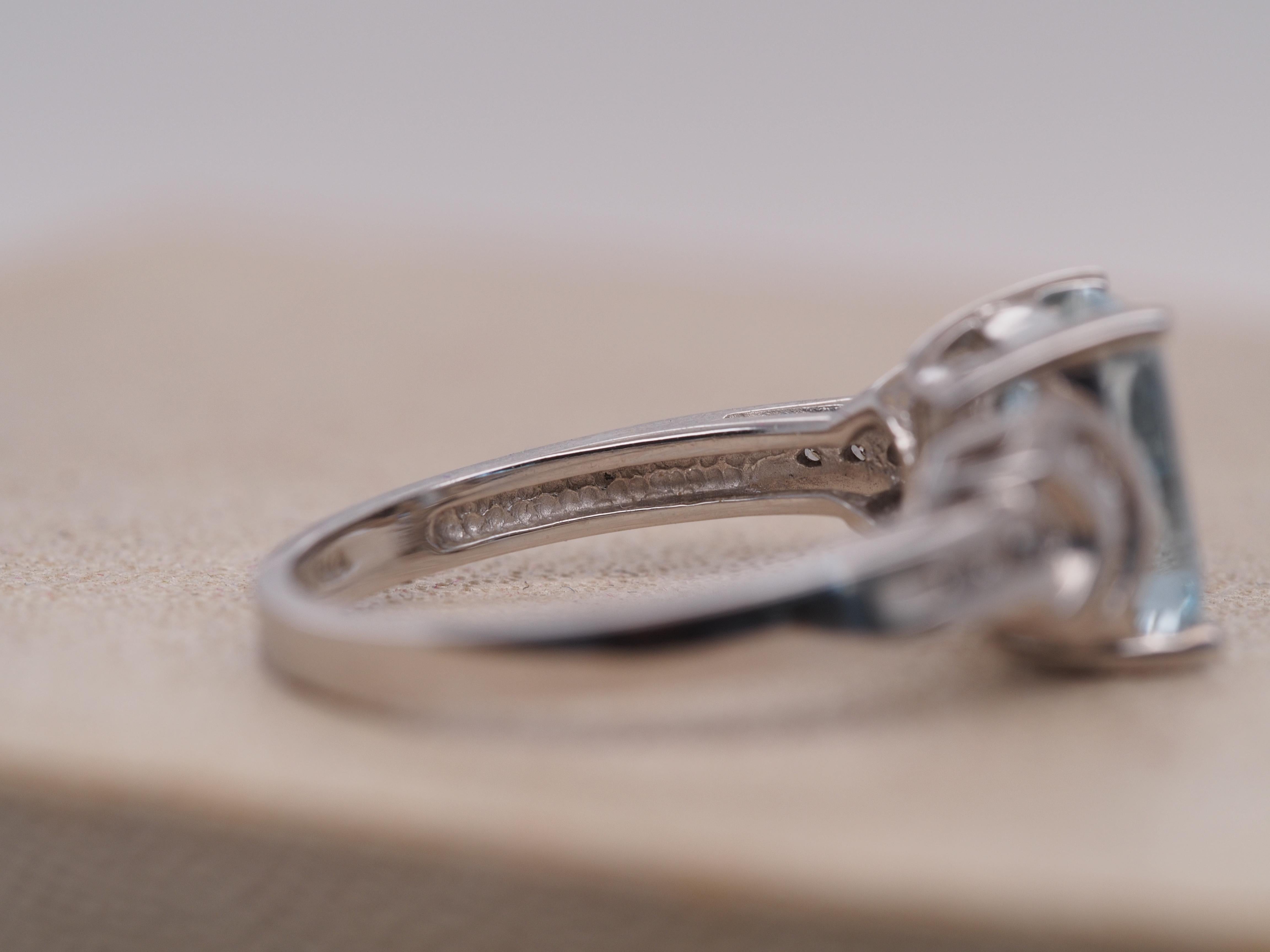 14k White Gold Aquamarine and Diamond Engagement Ring For Sale 1