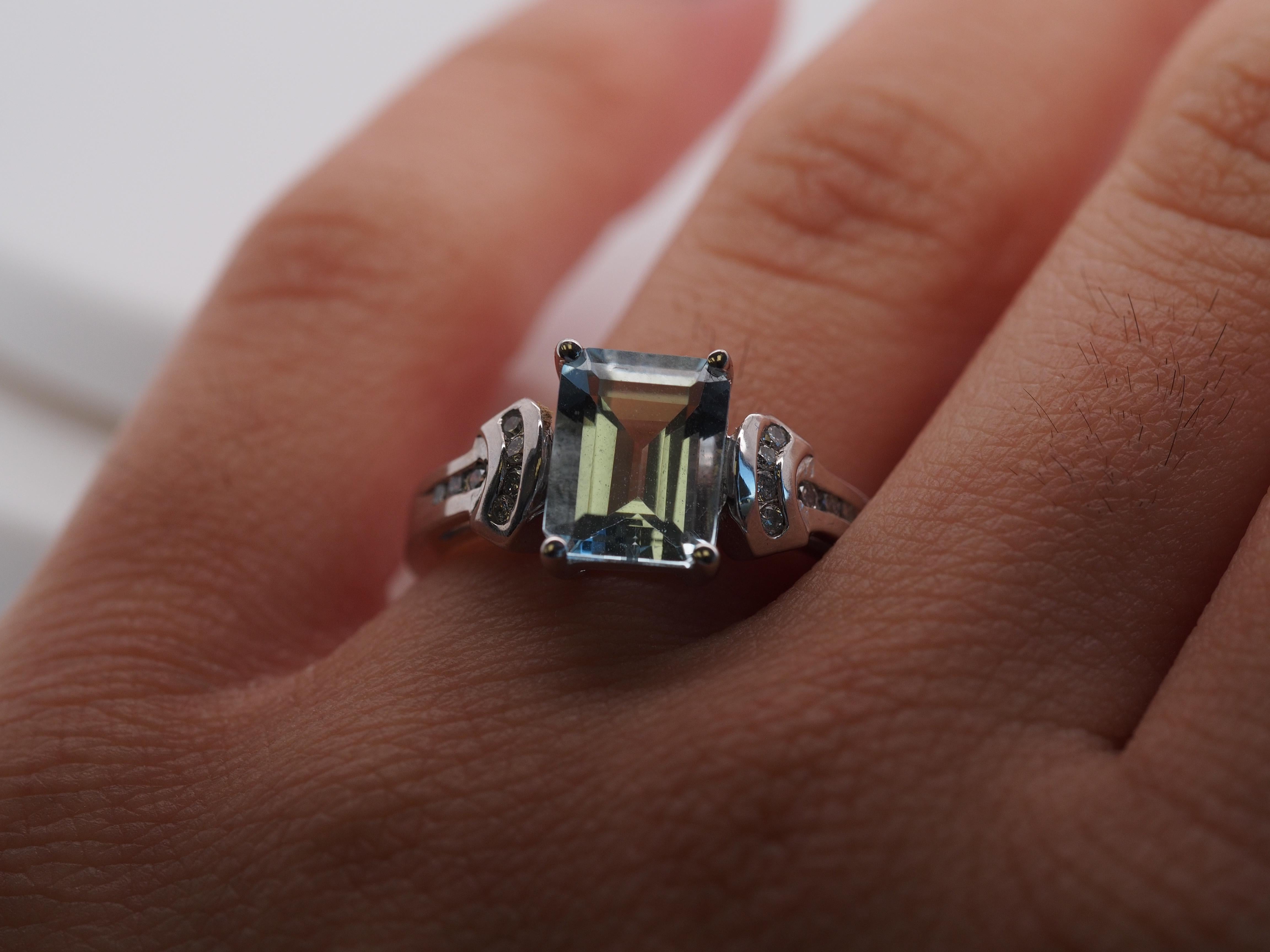 14k White Gold Aquamarine and Diamond Engagement Ring For Sale 3