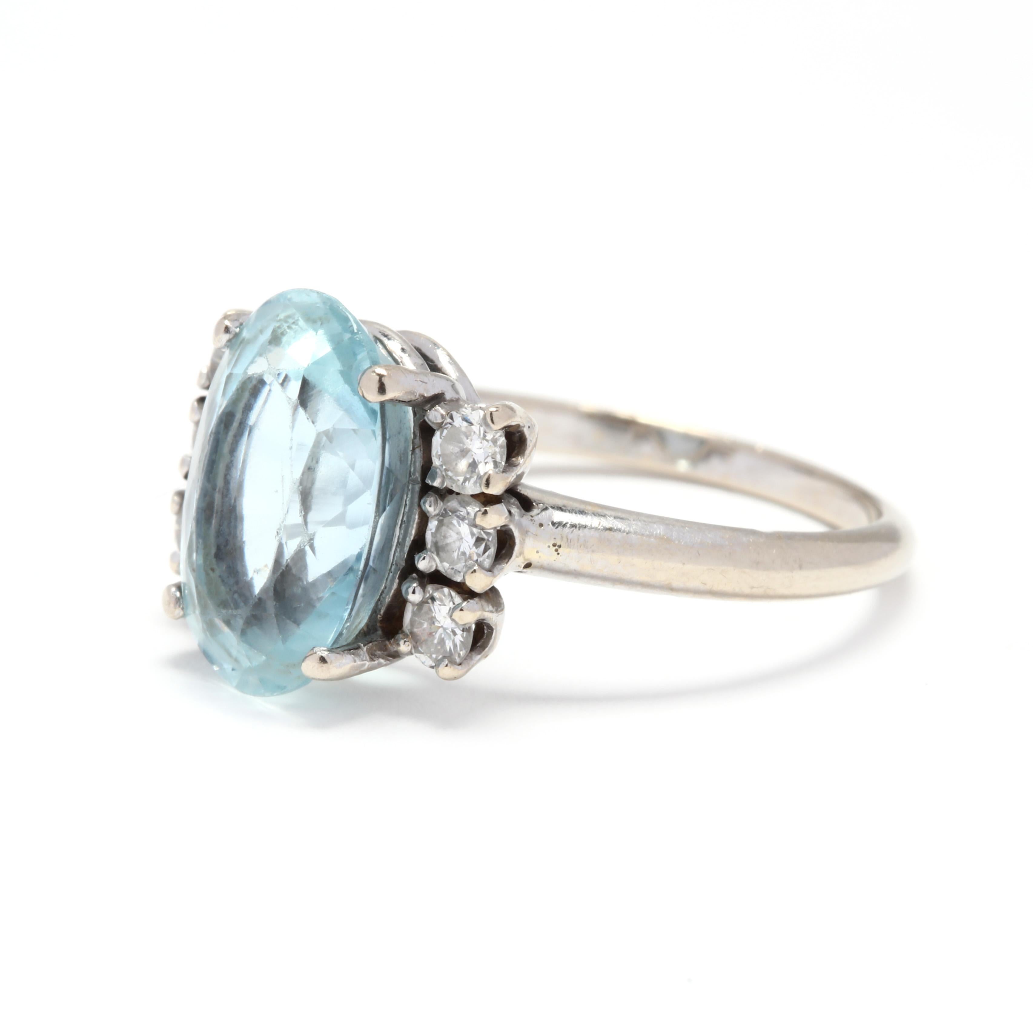 14 Karat White Gold, Aquamarine and Diamond Cocktail Ring In Good Condition In McLeansville, NC