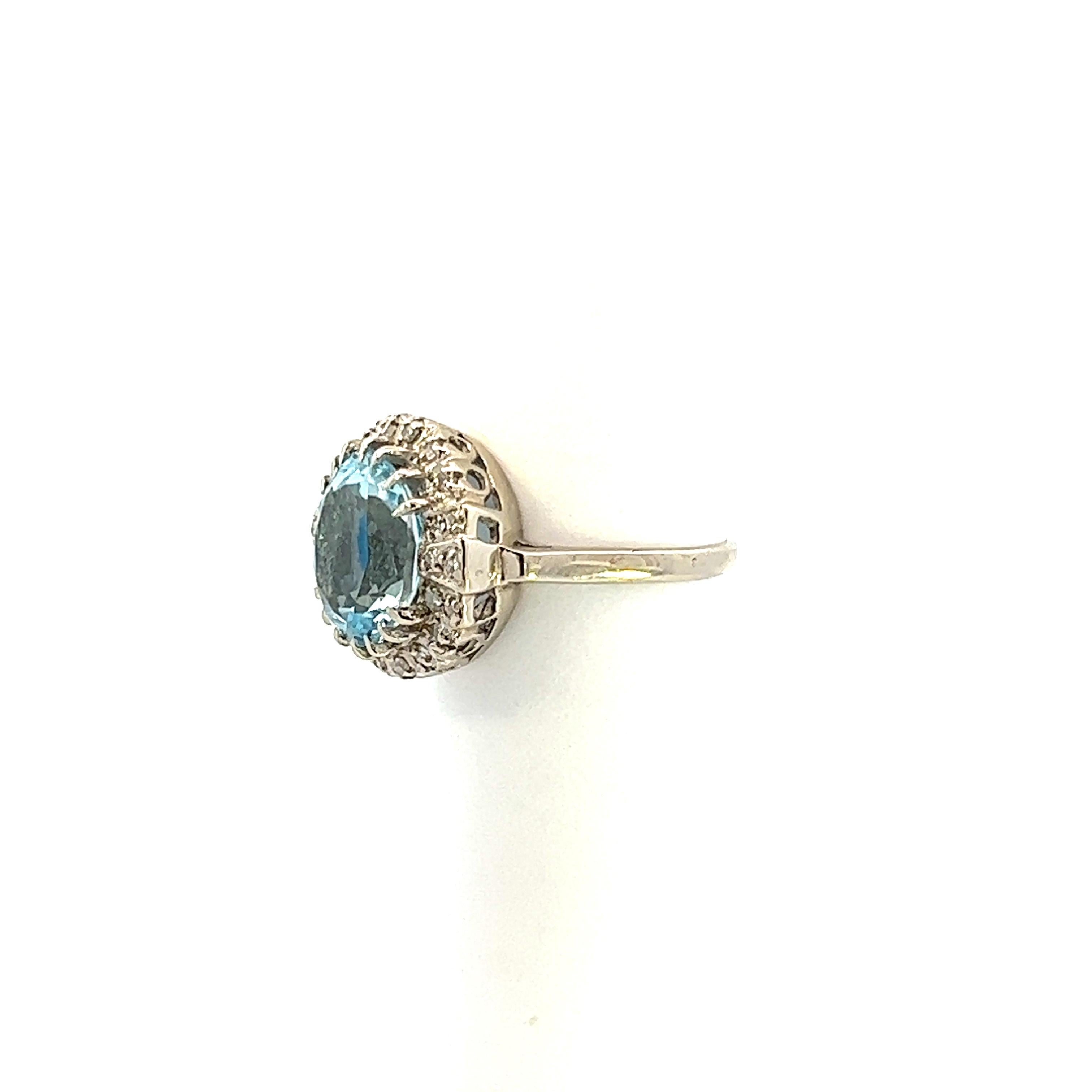 Round Cut 14k White Gold Aquamarine & Diamond Contemporary Cocktail Ring  For Sale