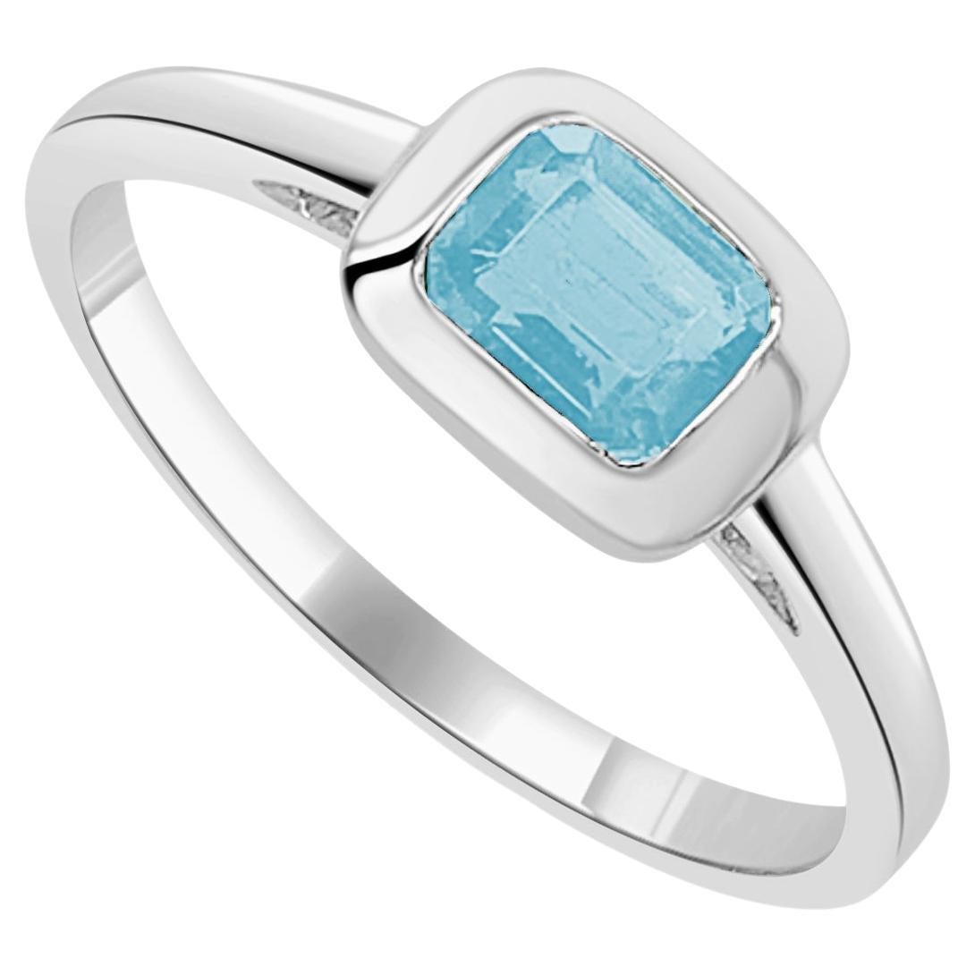 Bague aigue-marine en or blanc 14 carats pour elle