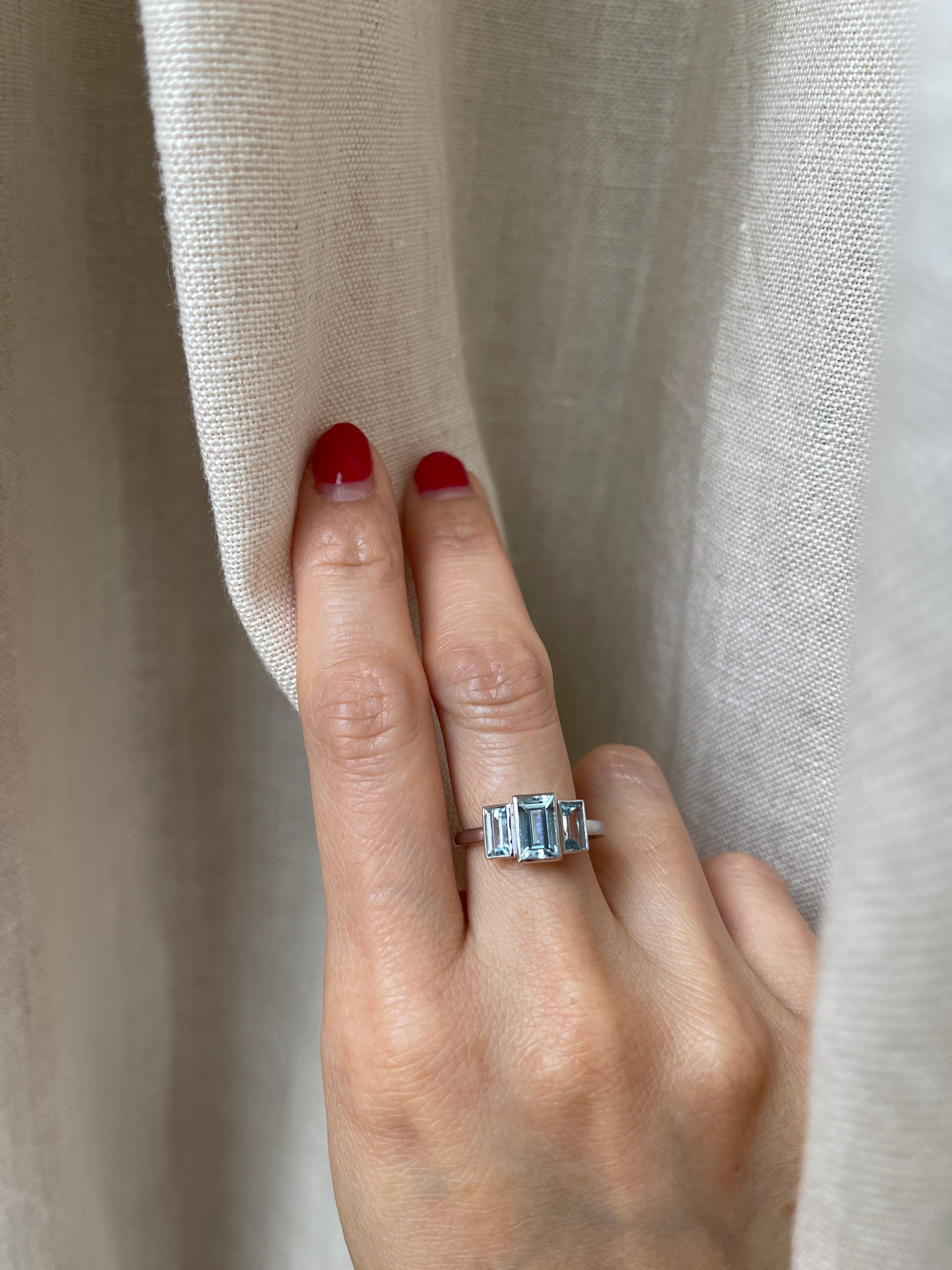 14K Weißgold Aquamarin-Ring mit drei Steinen, Baguette-Dreisteinring, Art déco-Ring Damen
