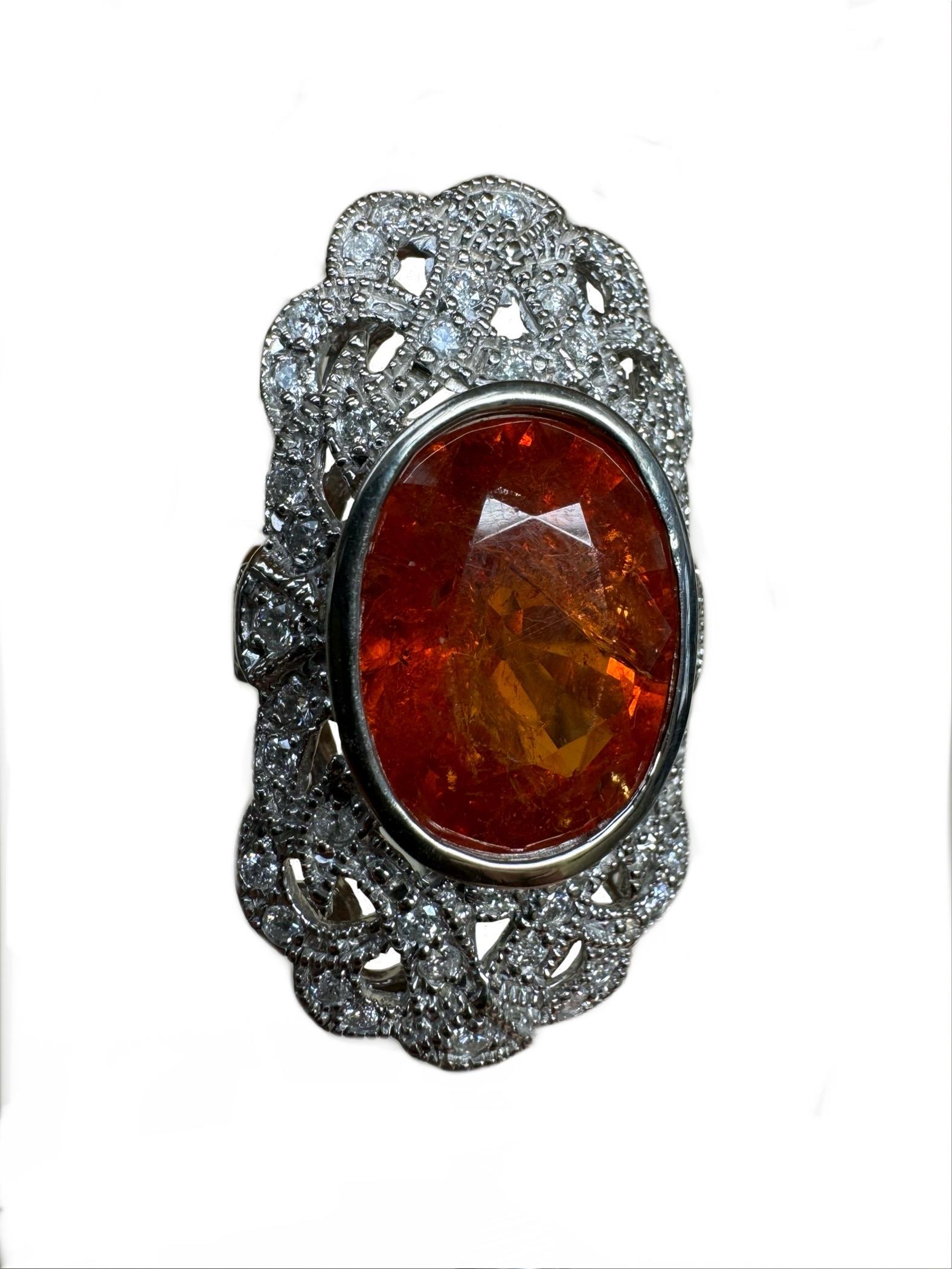 14K White Gold Art Deco Style Diamond 17.50 Carat Oval Spessartite Garnet Ring In New Condition For Sale In Los Angeles, CA