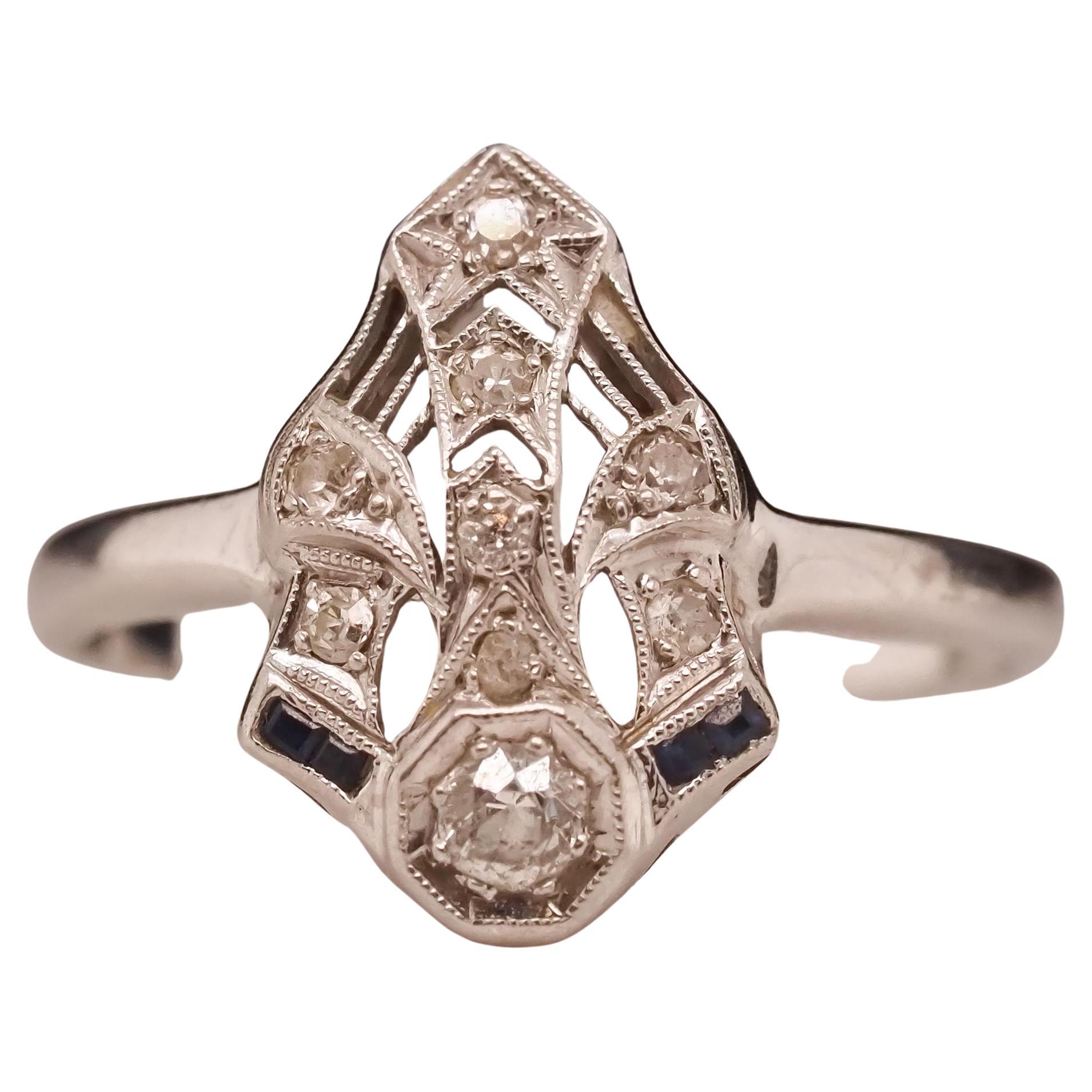 14 Karat Weißgold Art Deco Ring mit Diamant und Saphir im Angebot