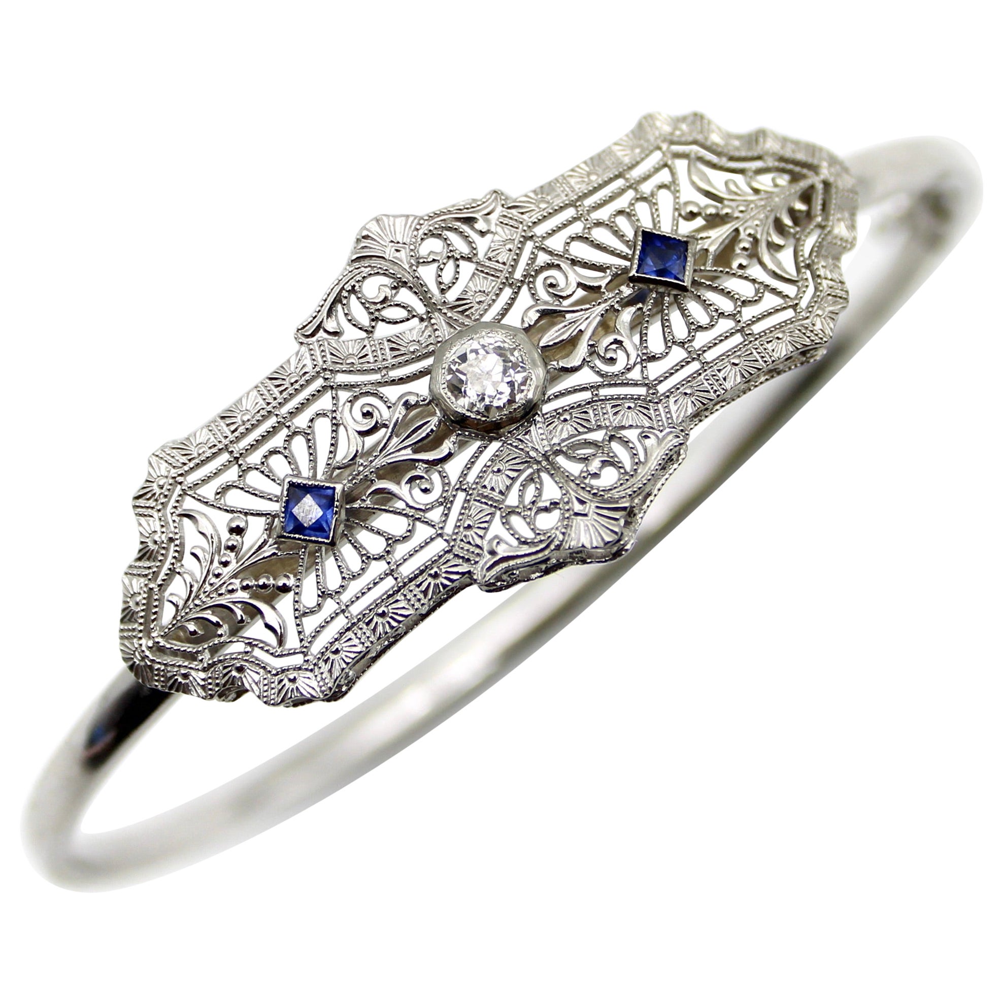 Bracciale Art Deco con diamanti e zaffiri in oro bianco 14K in vendita
