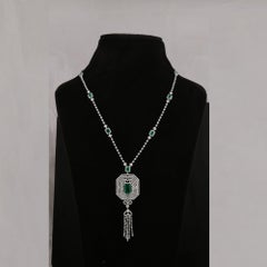 Collar Largo de Diamantes SI/H con Esmeralda de Zambia Inspirado en el Art Decó de Oro Blanco de 14 K