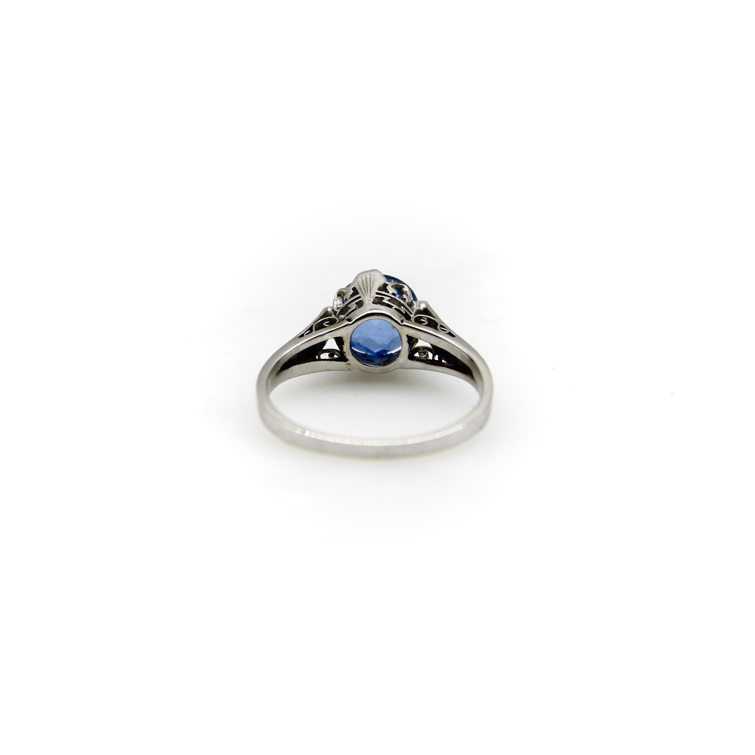 Women's or Men's 14K White Gold Art Deco Natural Blue Sapphire Filigree Ring  For Sale