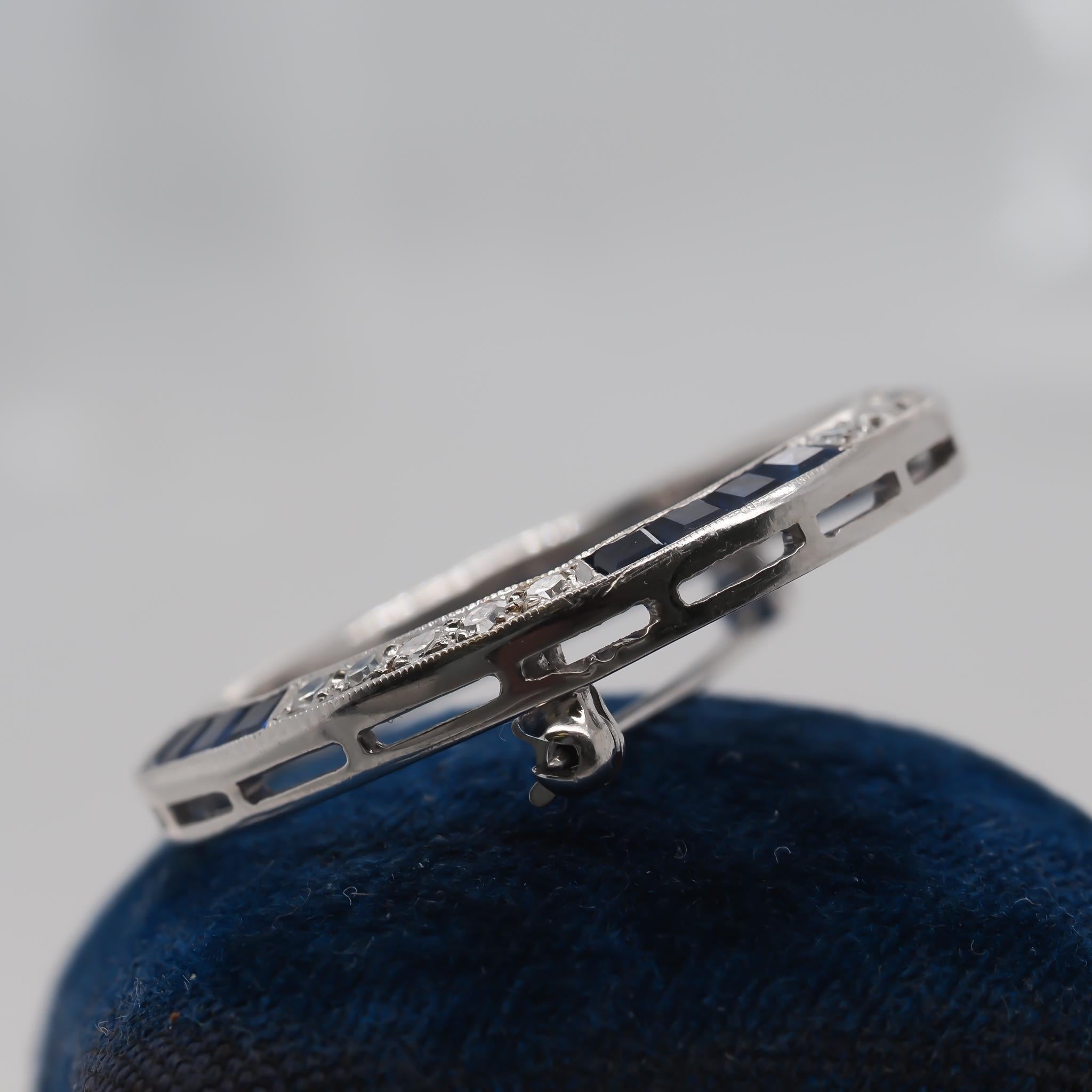 14K White Gold Art Deco Sapphire and Diamond Brooch In Good Condition For Sale In Hicksville, NY