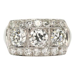 14 Karat Weißgold Art Deco Stil 3 Diamanten mit 2 Reihen von Diamanten