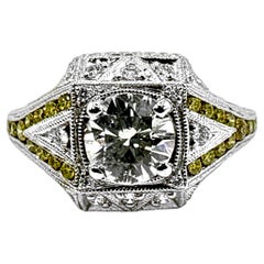 Anello in stile Art-Deco in oro bianco 14k con diamanti centrali e canarini da 1,00ct GIA F/VS2