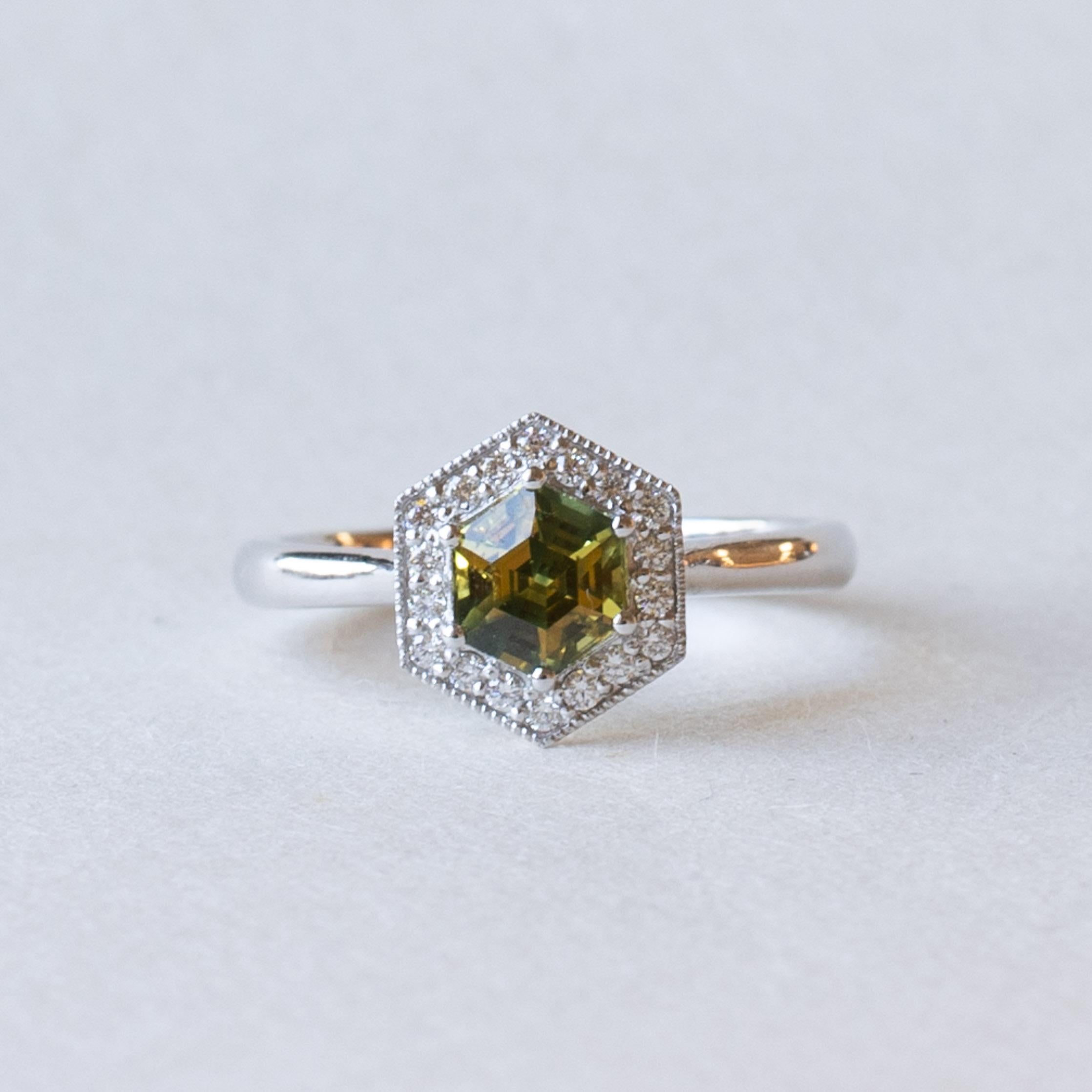 14K Weißgold Australischer Parti Saphir Ring im Angebot 2