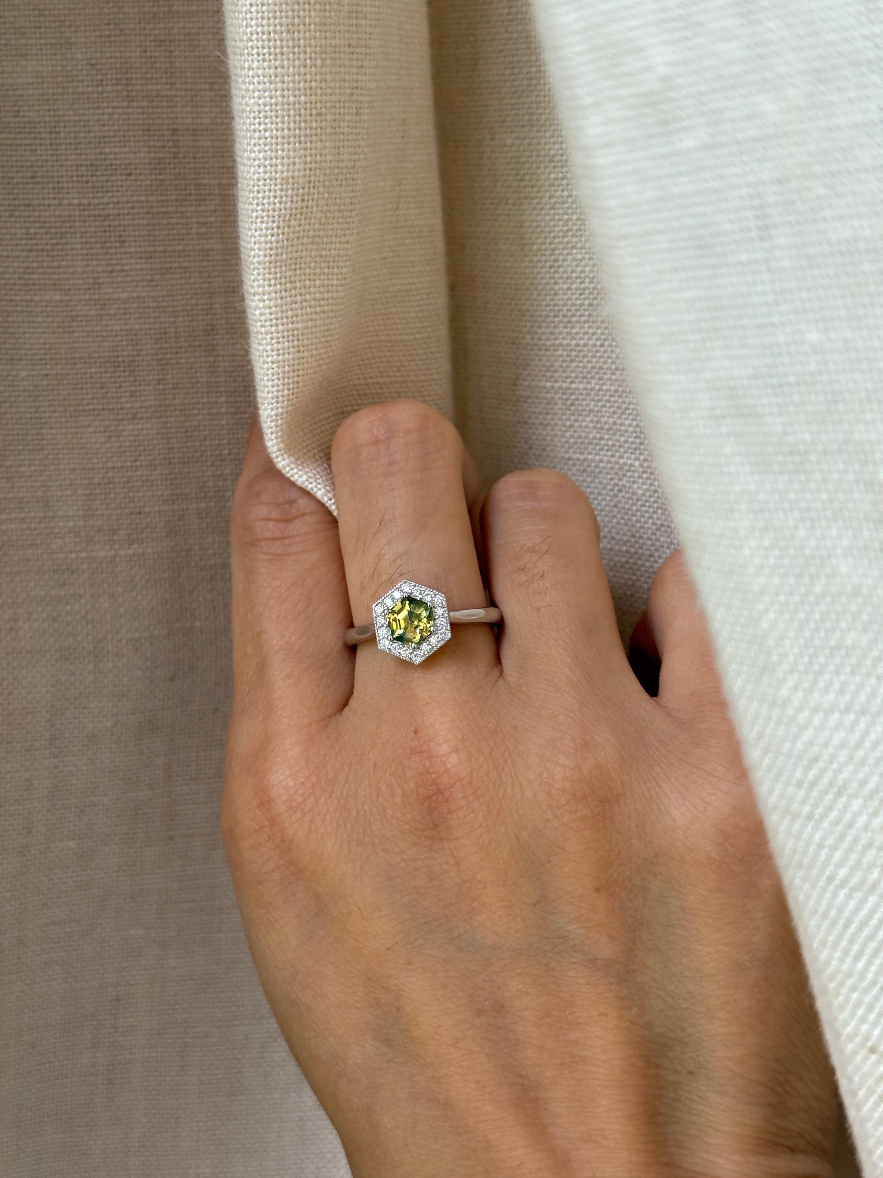 14K Weißgold Australischer Parti Saphir Ring im Angebot 3