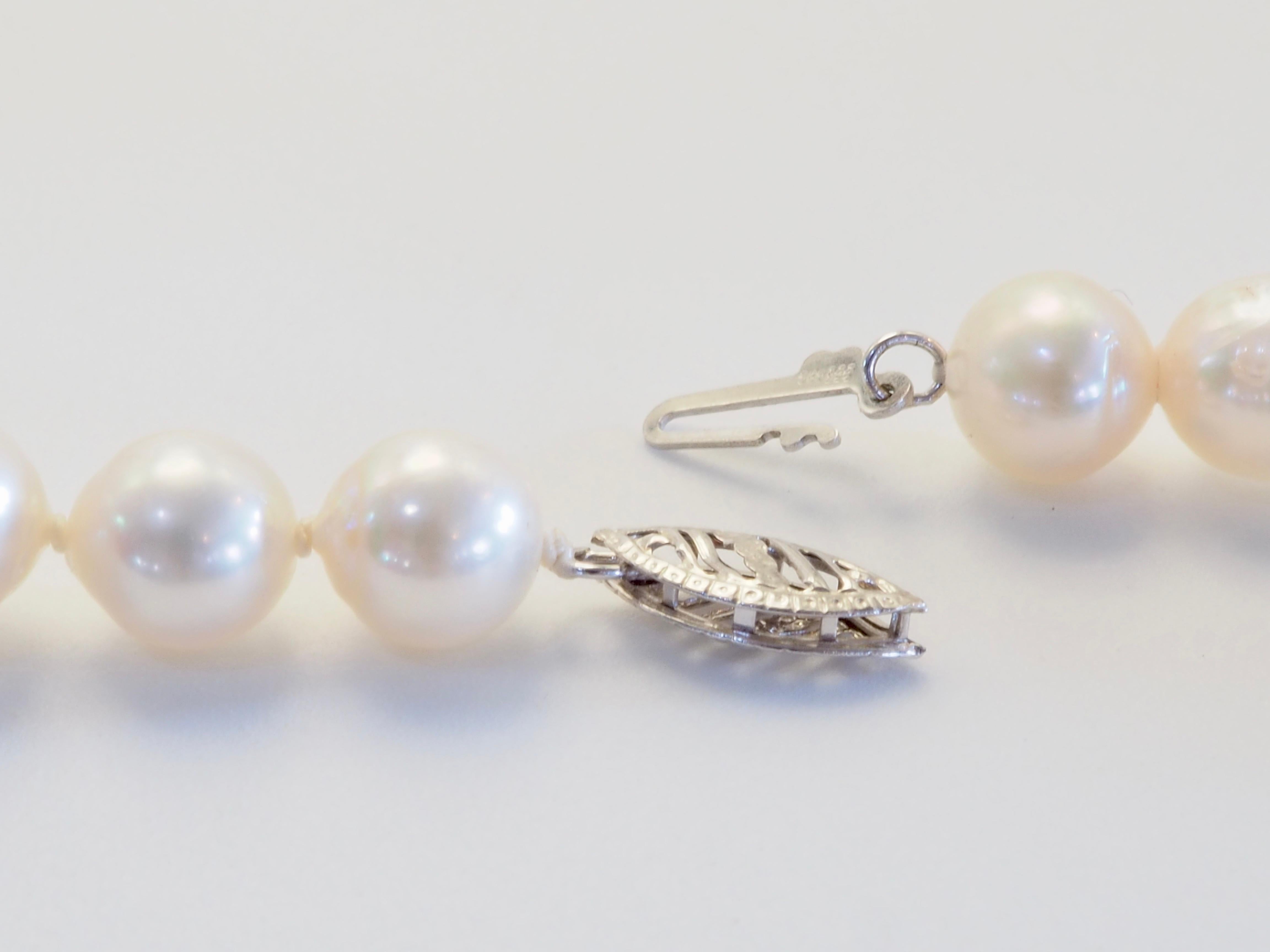 Collana di perle di mare bianche da 7 mm in oro bianco 14K, 16,4 pollici in vendita 2