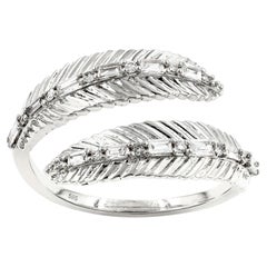 Bague de contournement en or blanc 14 carats à diamants baguettes et ronds