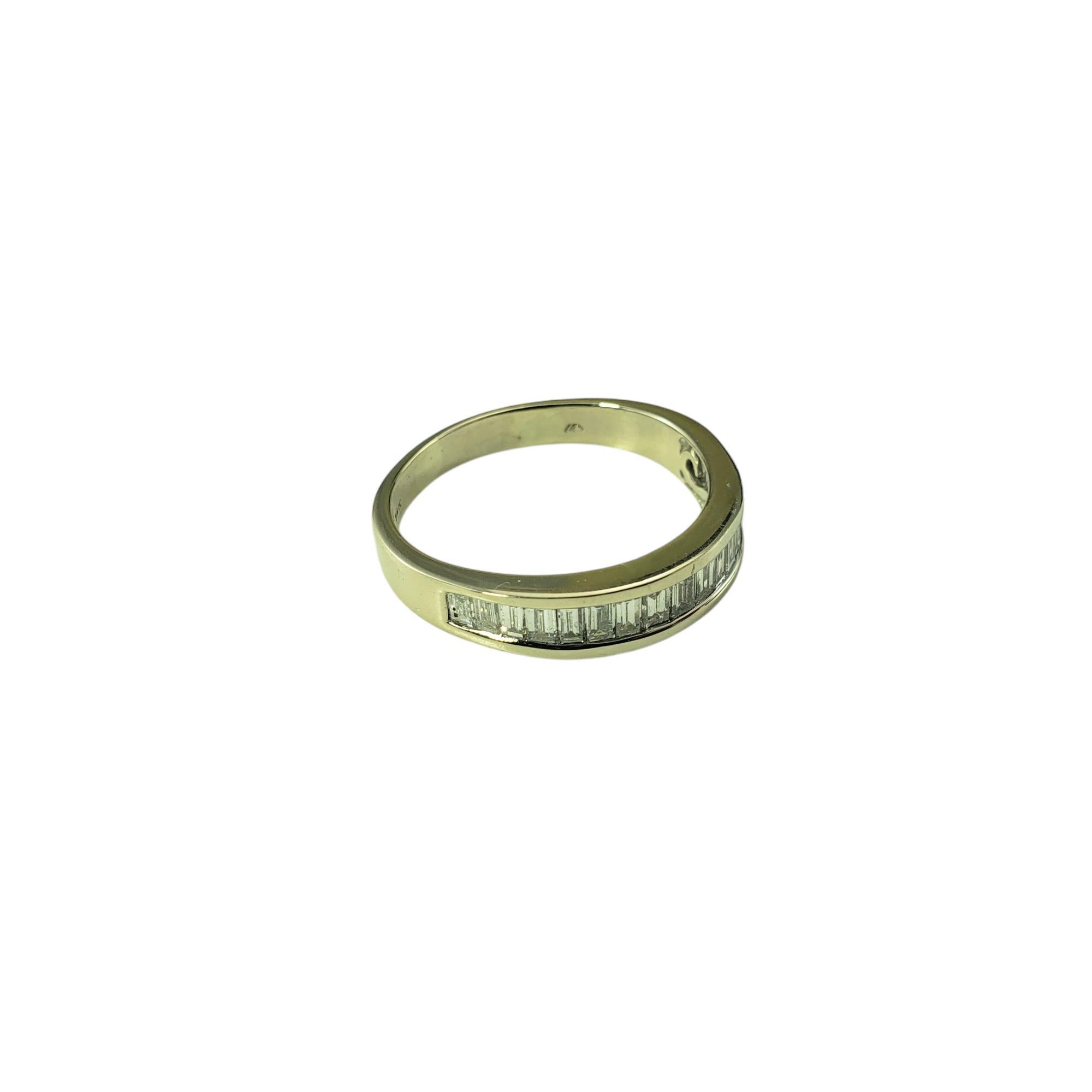 Anillo de oro blanco de 14 quilates con diamante baguette talla 9,5 #19851 Contemporáneo en venta