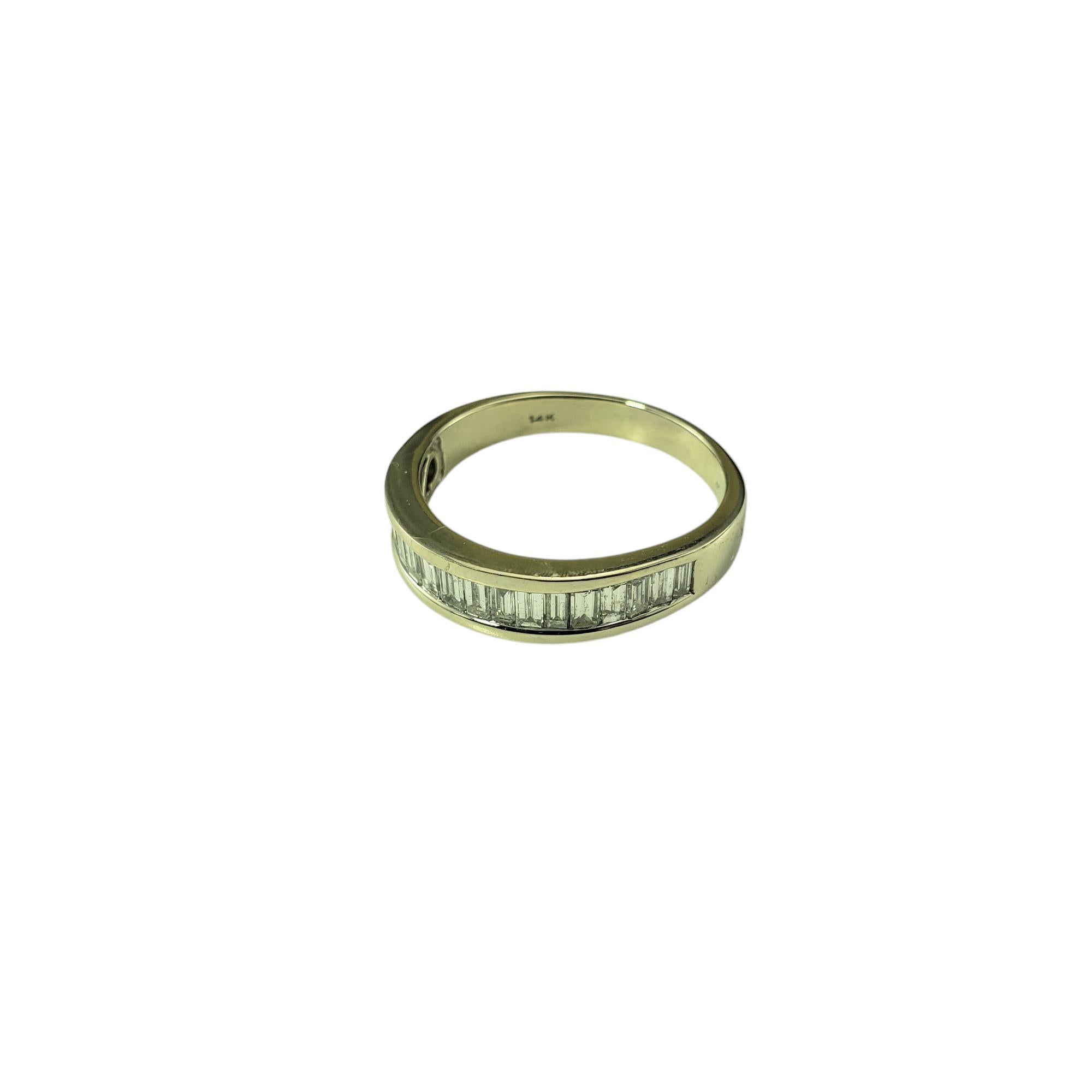 Anillo de oro blanco de 14 quilates con diamante baguette talla 9,5 #19851 Corte baguette en venta